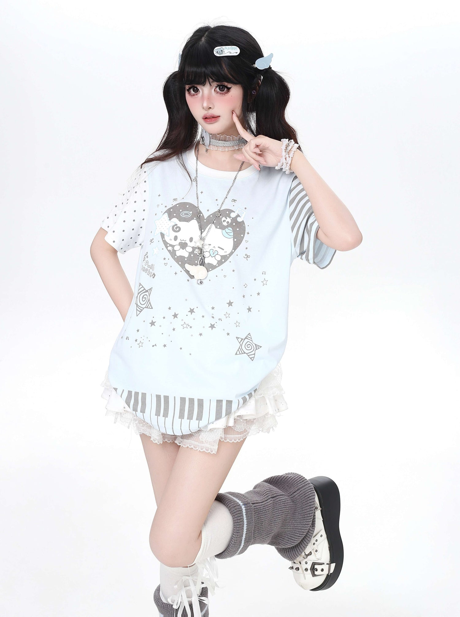 Crazy_Girl_Cartoon_Striped_Heart_Print_Round_Neck_Oversized_Women&