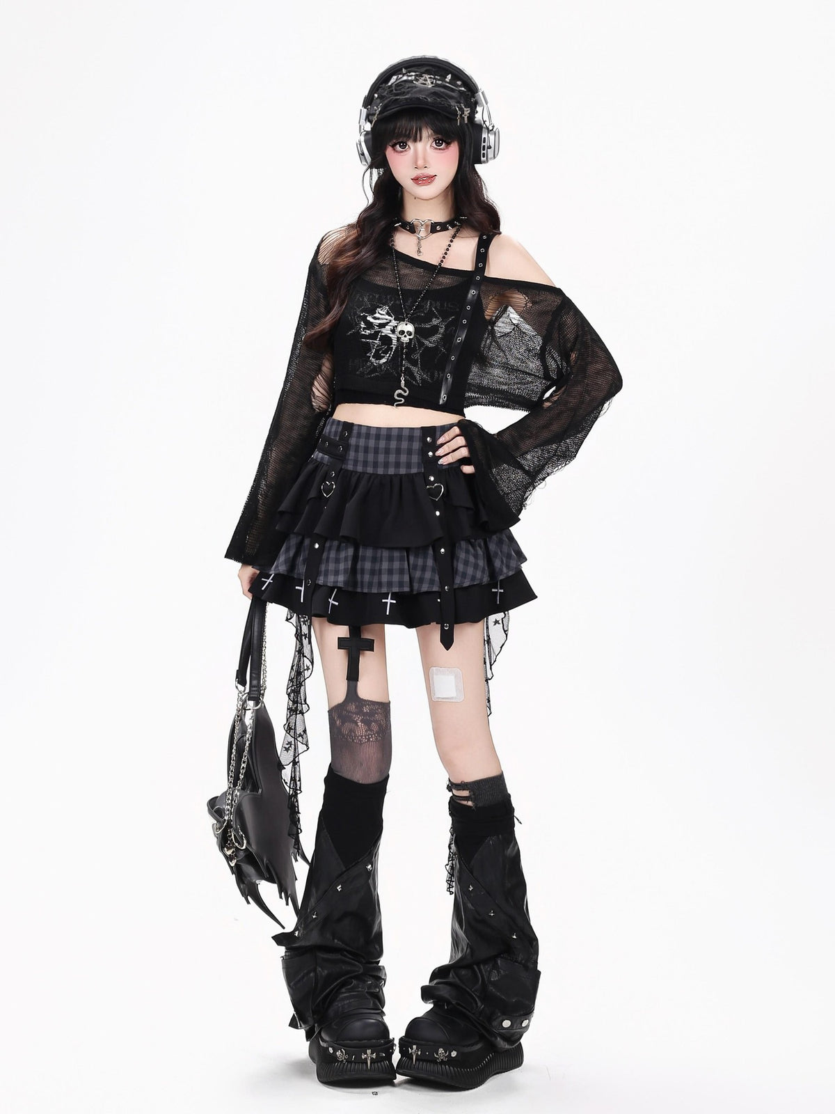Crazy Girl Distressed Knit Skull Short Cropped Women&