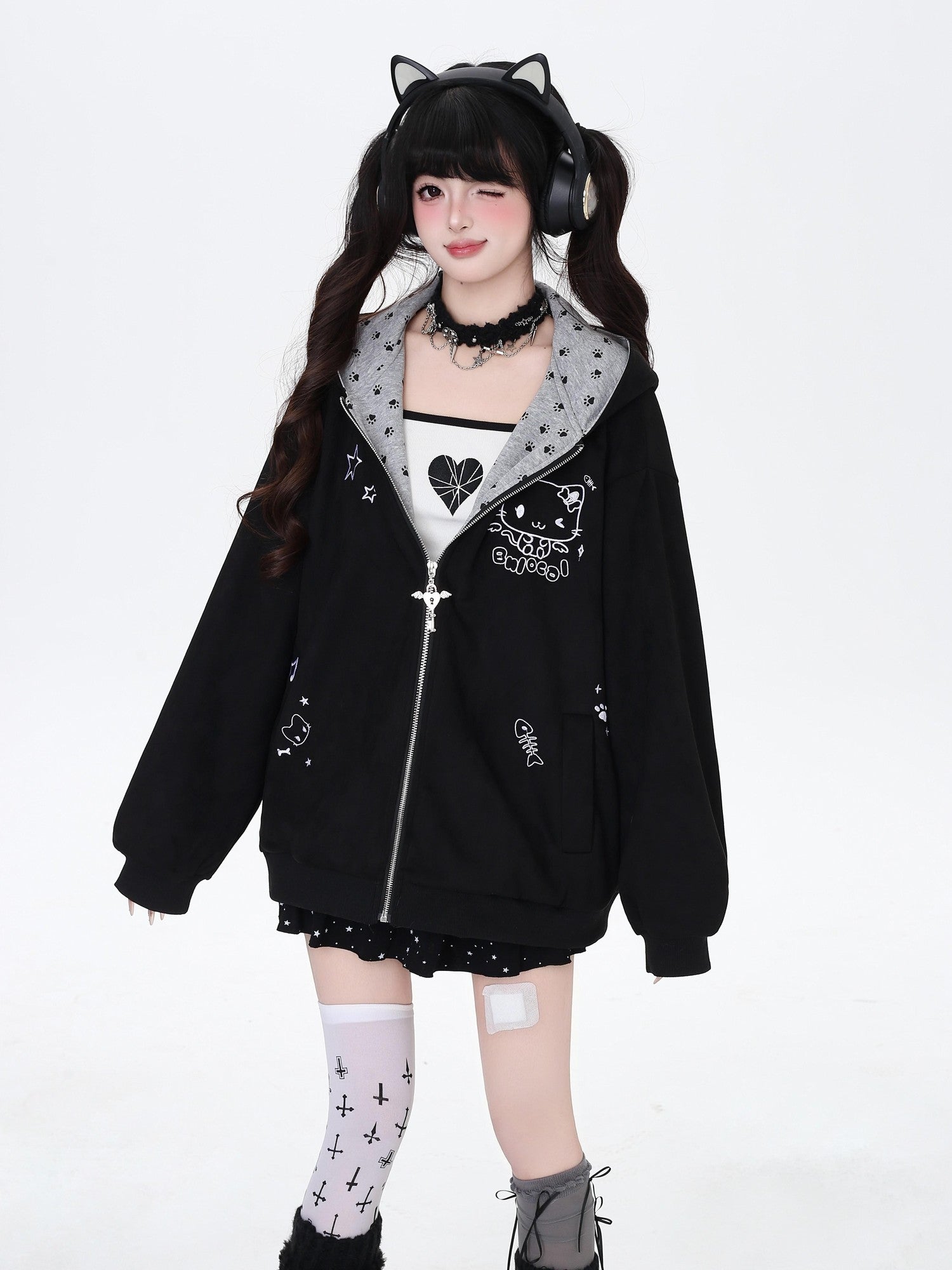 Crazy Girl Kitten Paw Embroidered Cat Ear Hooded Women&