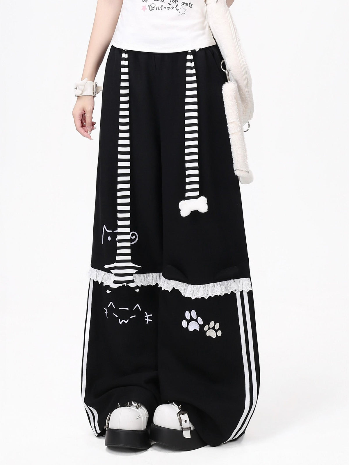 Crazy Girl Line Art Cat Polka Dot Embroidered Lace High Waist Women&