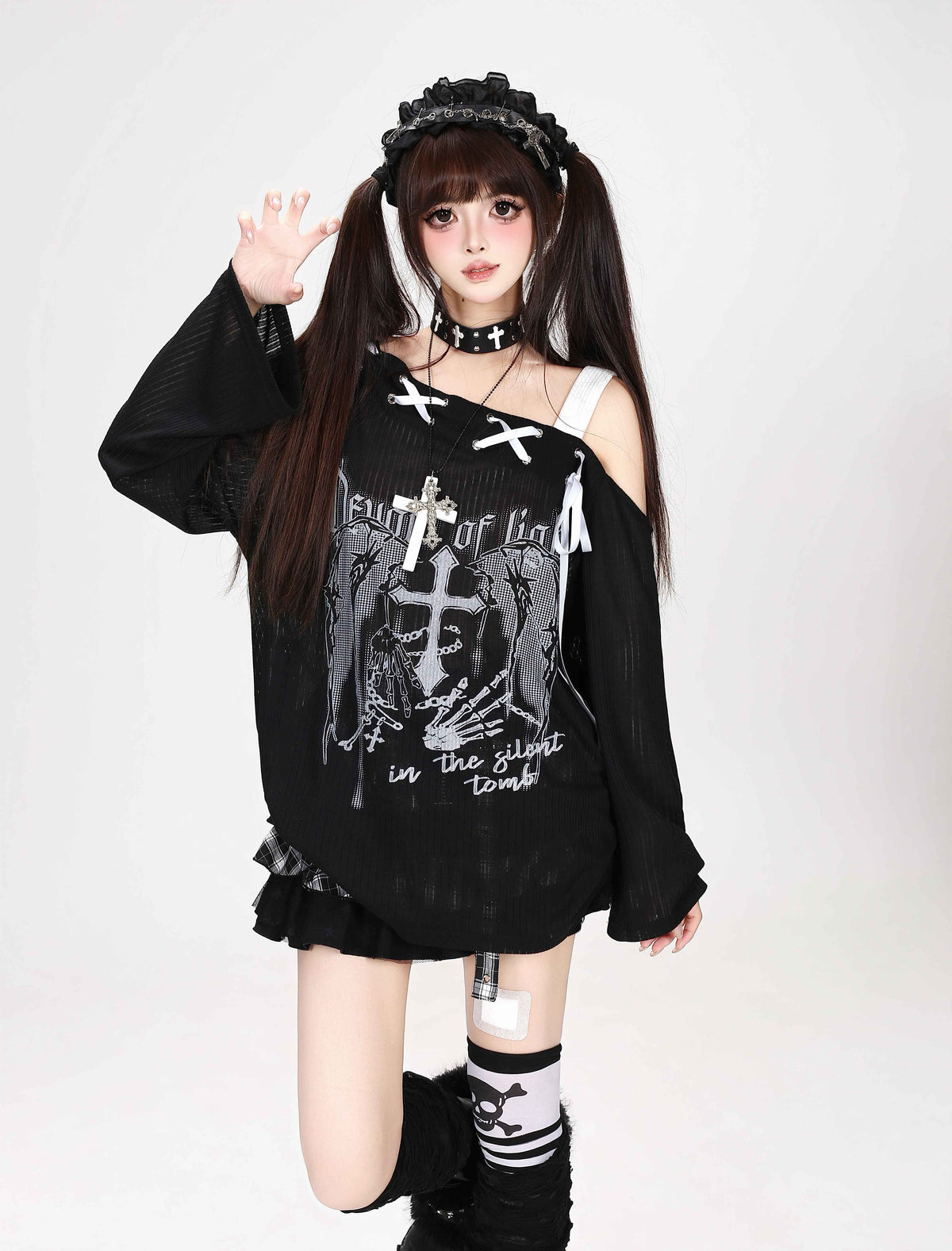 Crazy_Girl_Off_Shoulder_Tie_Strap_Letter_Print_Dark_Oversized_Women&