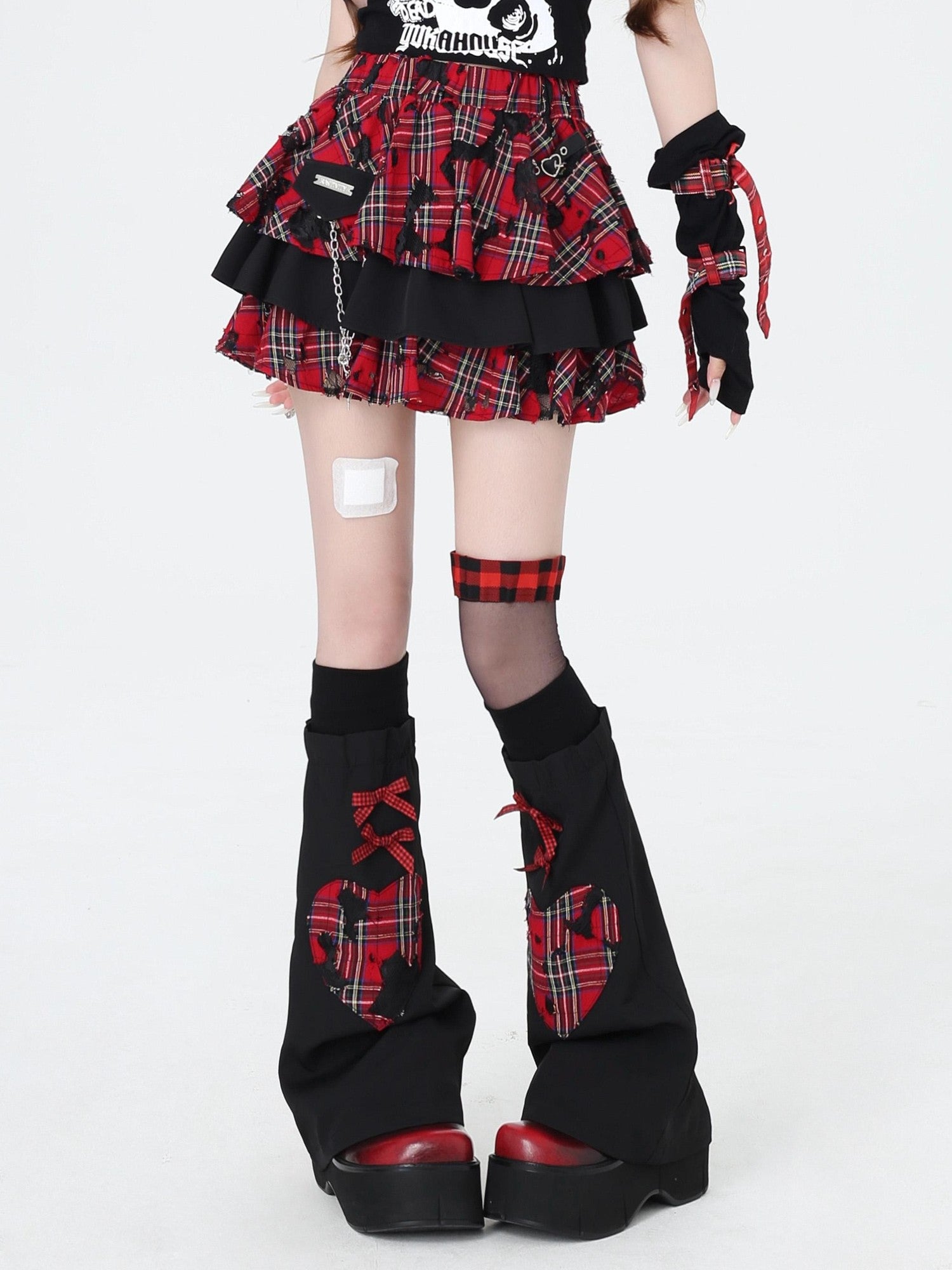 Crazy Girl Punk Plaid Chain Distressed Pleated Women&