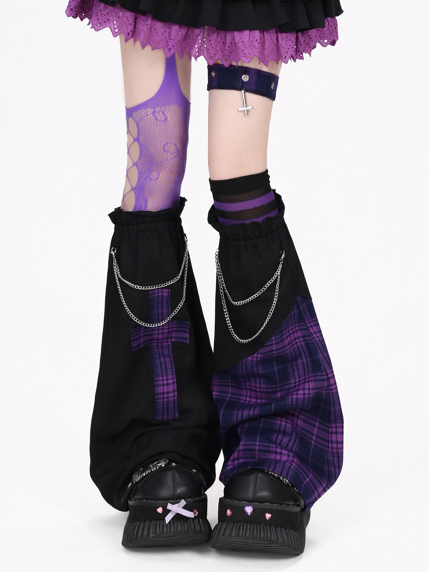 Crazy_Girl_Skull_Cropped_Patchwork_Sweet_Cool_Fitted_Short_Women&