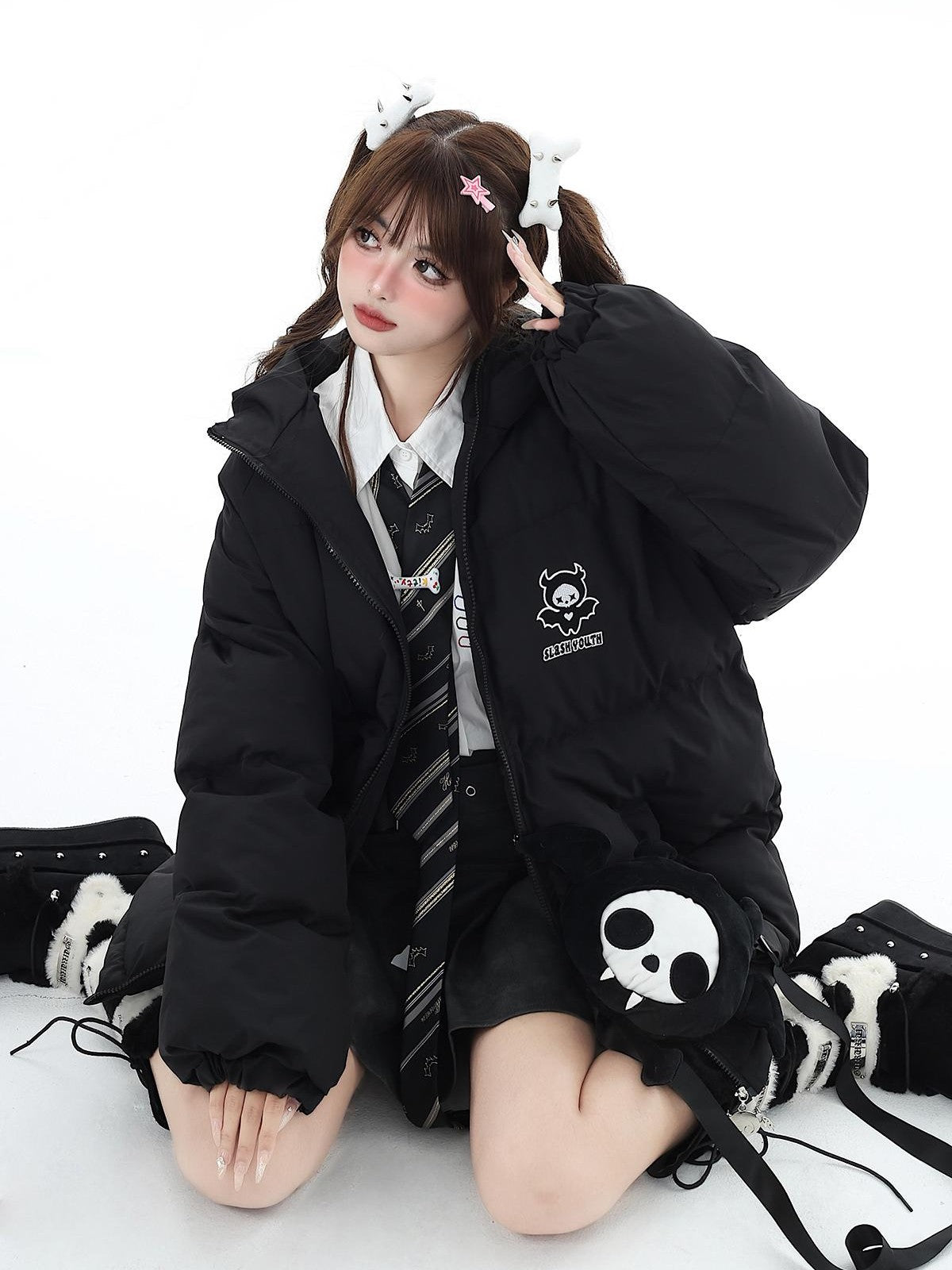 Crazy Girl Sweet Loose 3d Devil Applique Women&