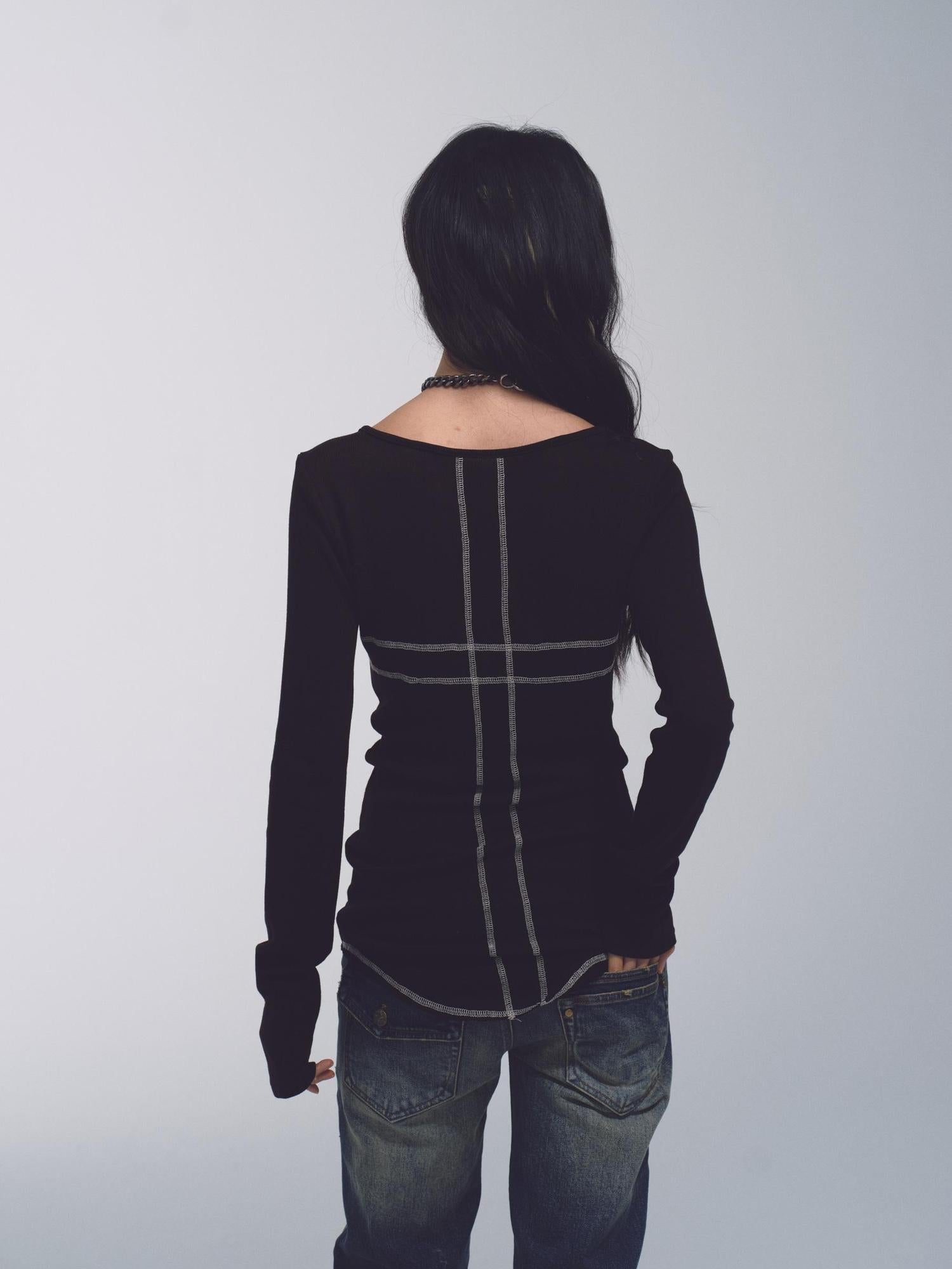 NONAME SPACE Cross Stitch Print Knit Sweater With Skull Buttons And Curved Hem