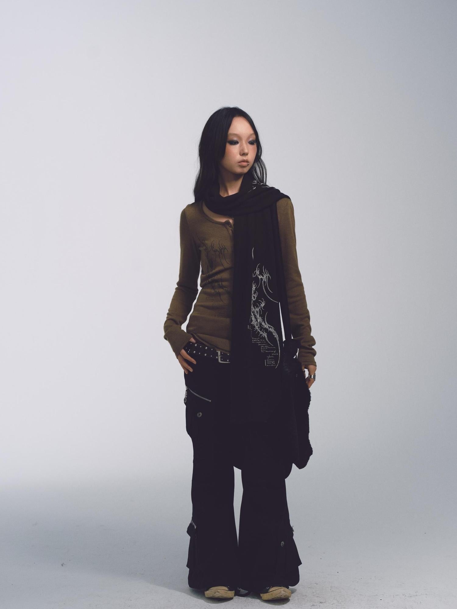 NONAME SPACE Cross Stitch Print Knit Sweater With Skull Buttons And Curved Hem