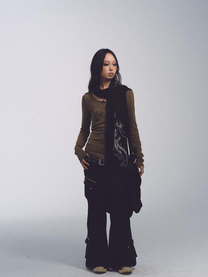 NONAME SPACE Cross Stitch Print Knit Sweater With Skull Buttons And Curved Hem