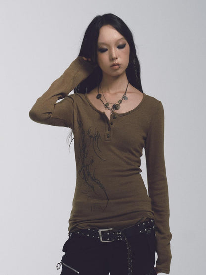 NONAME SPACE Cross Stitch Print Knit Sweater With Skull Buttons And Curved Hem