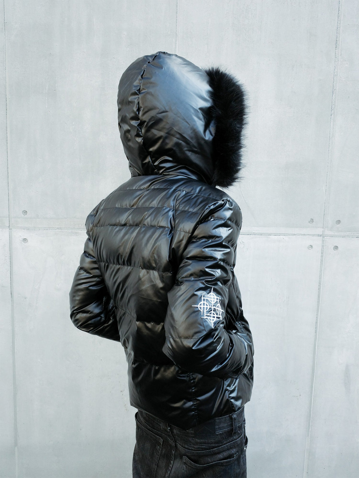 DETW OnLine Asymmetric Zip Structured Hooded Cross Print Women&