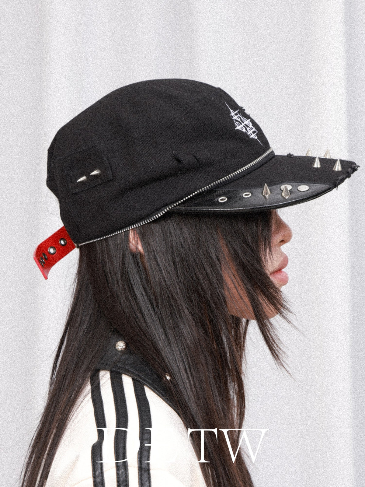 DETW OnLine Distressed Logo Embroidered Studded Zip Flat Brim Women&