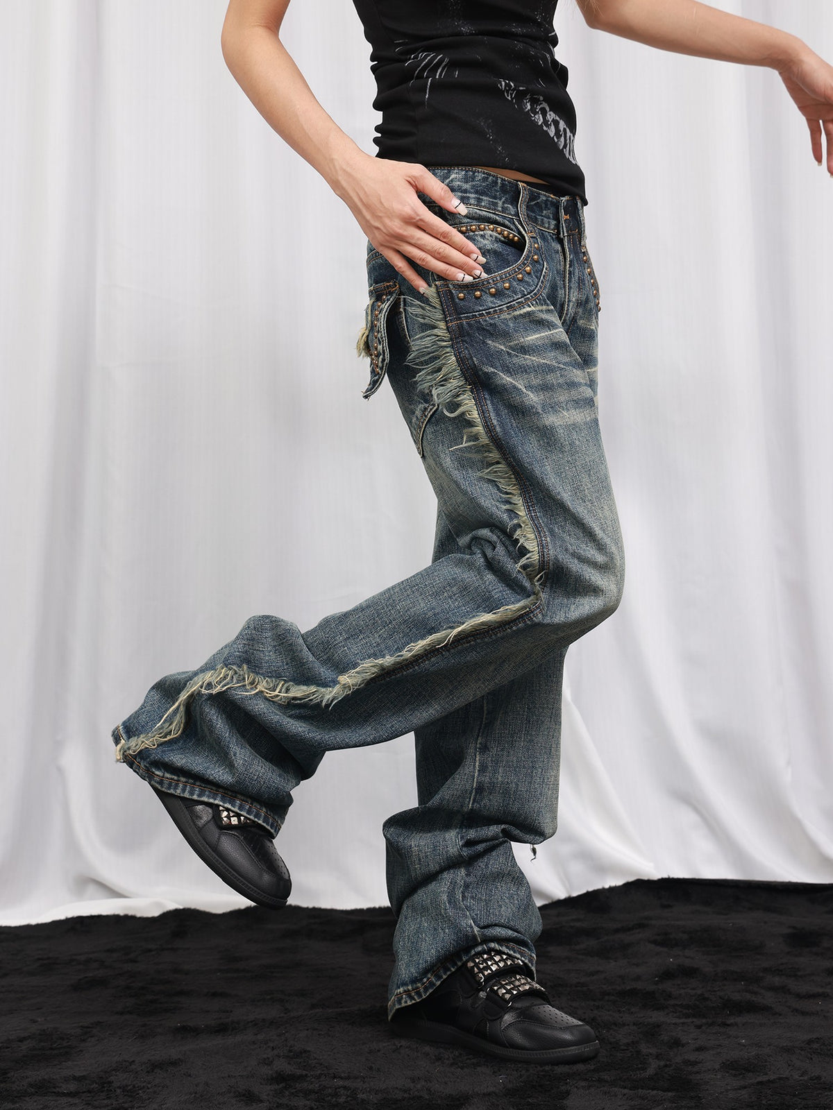 DETW OnLine Distressed Studded Frayed Women&