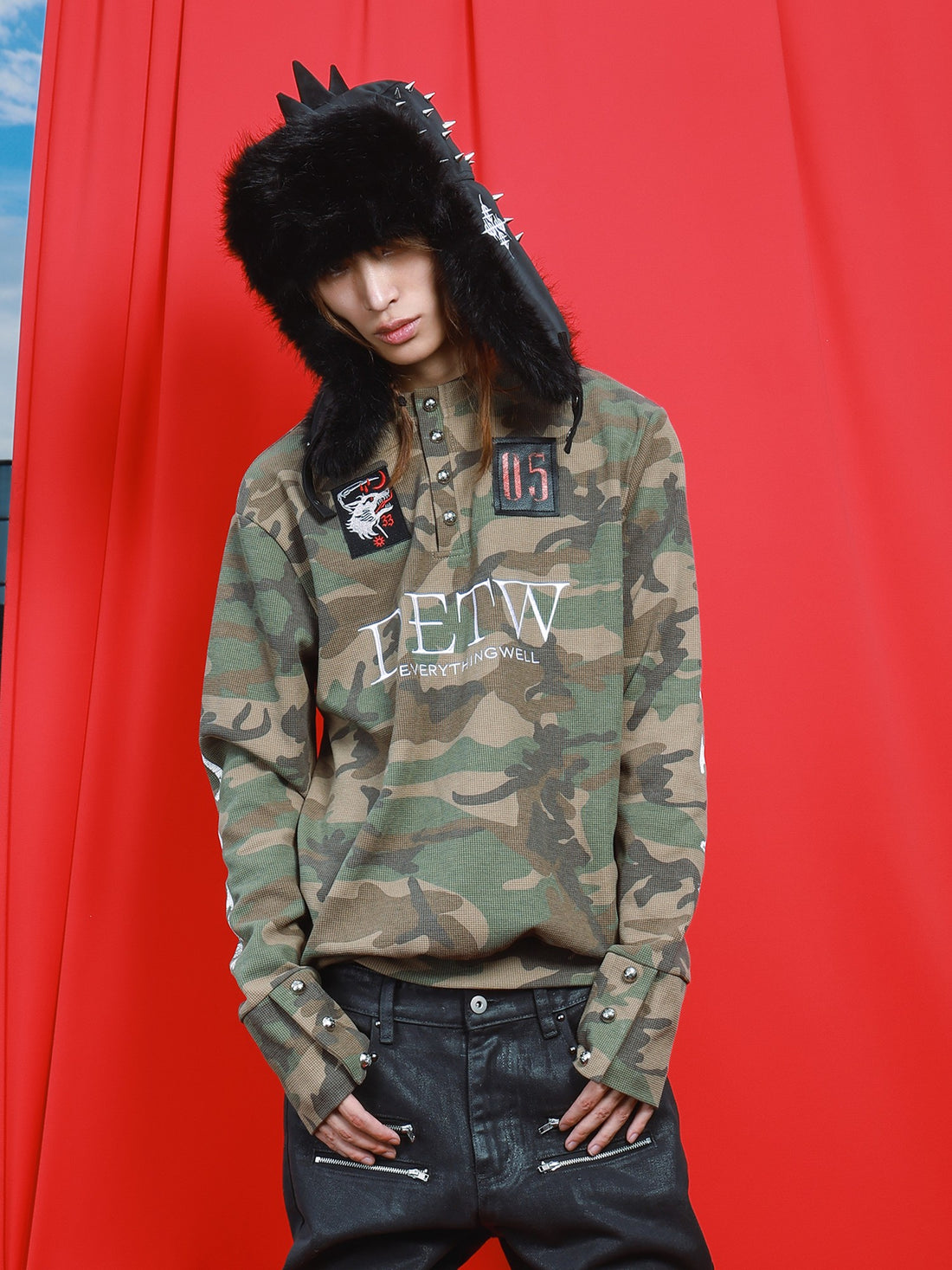 DETW OnLine Distressed Washed Wolf Print Camo Metal Button Women&