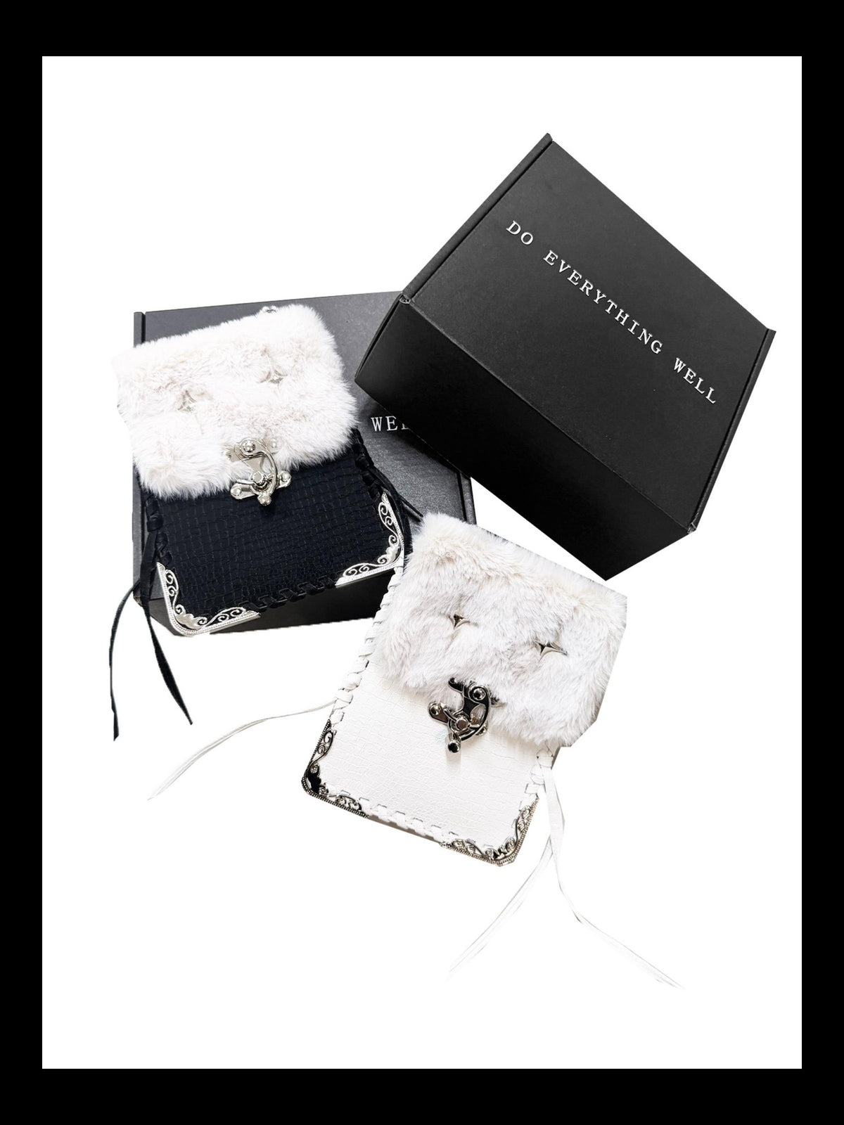 DETW OnLine Plush Spliced Leather Metal Decor Handwoven Square Women&