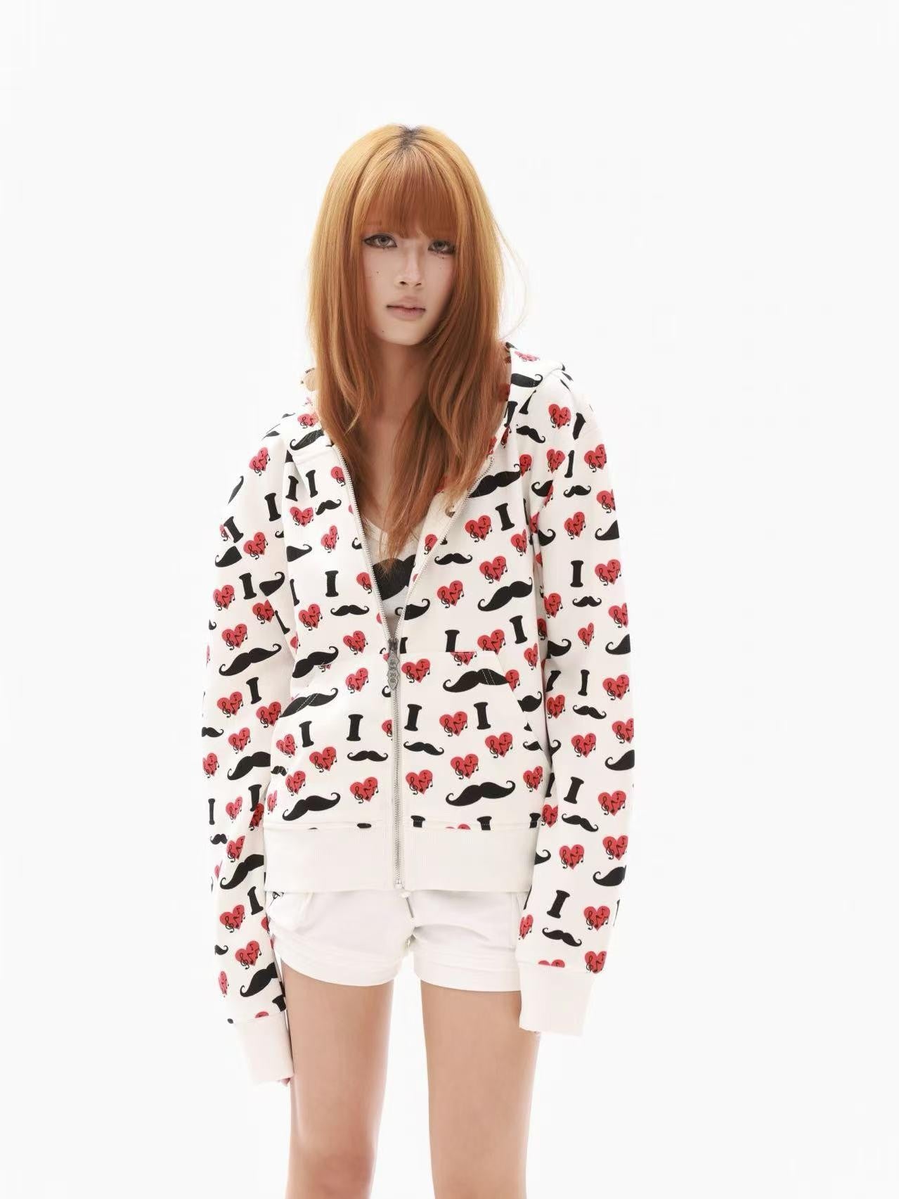 DETW onLine Beige I Love Moustache Heart Print Cropped Women&