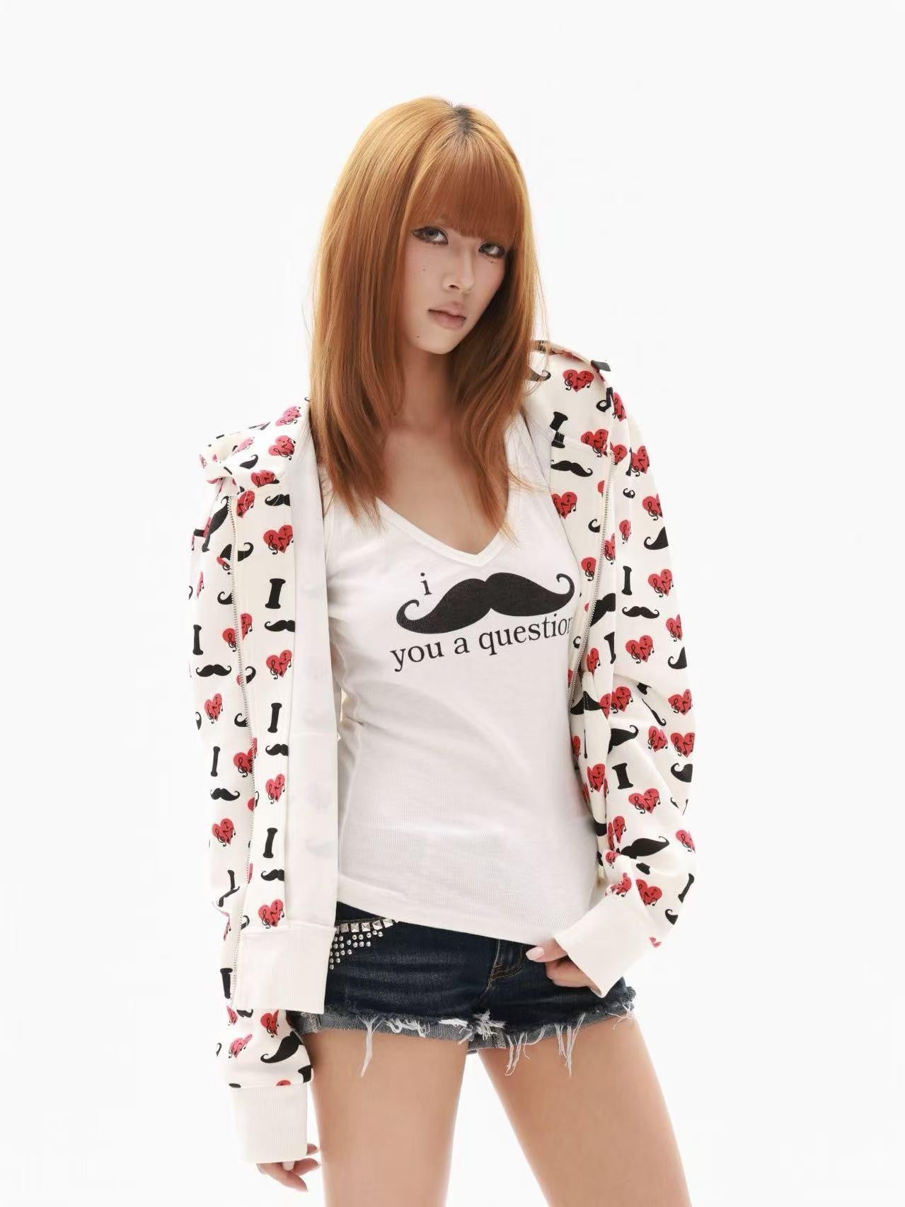 DETW onLine Beige I Love Moustache Heart Print Cropped Women&