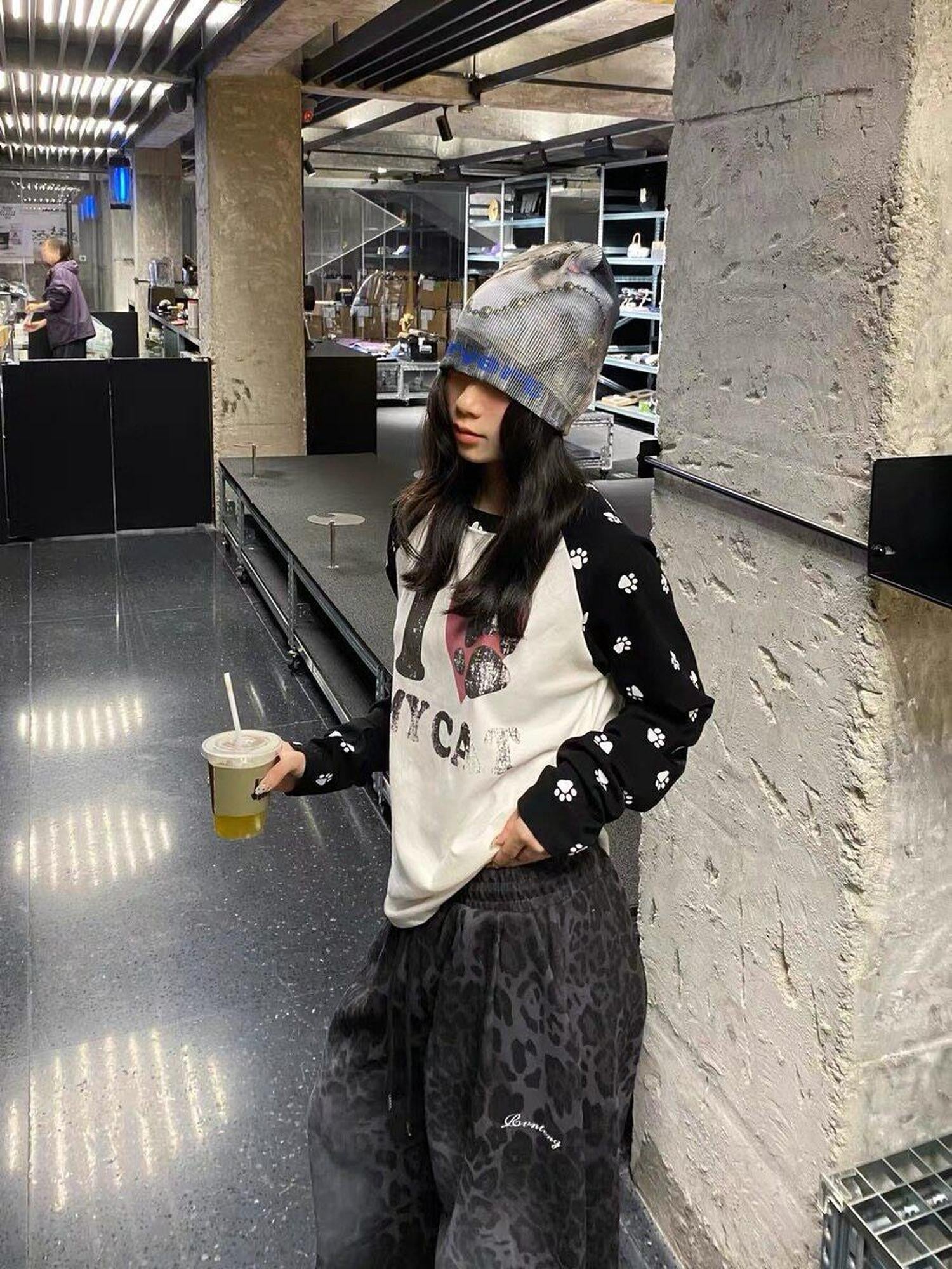 DETW onLine Black Grey Heart Cat Print Spliced Women&