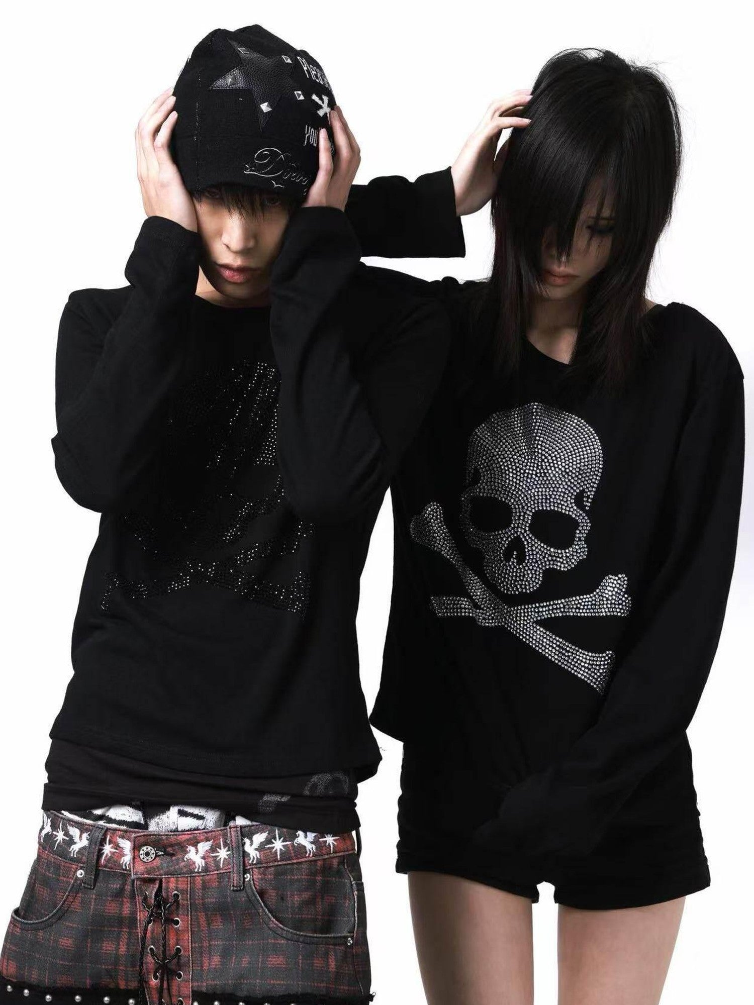 DETW onLine Black Silver Two Tone Skull Rhinestone Women&