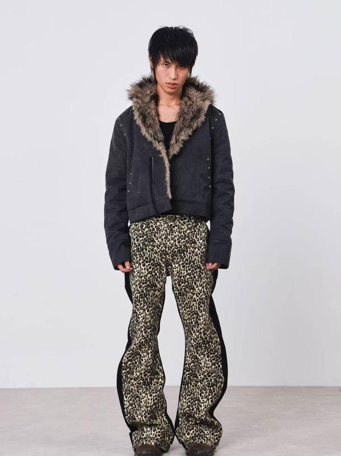 DETW onLine Cement Gray Studded Asymmetric Zip Fur Collar Cropped Women&