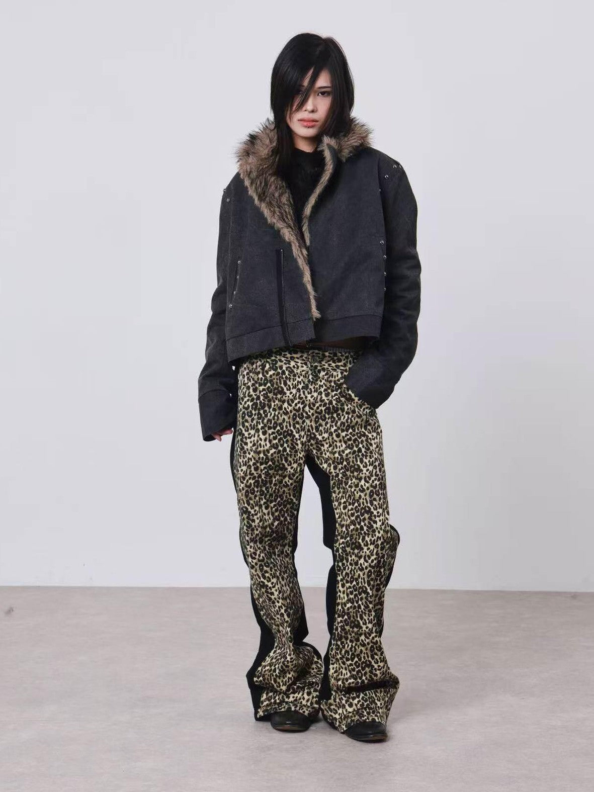 DETW onLine Cement Gray Studded Asymmetric Zip Fur Collar Cropped Women&