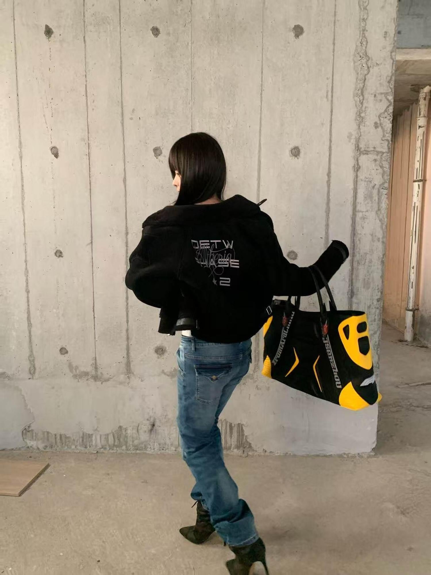 DETW onLine Dark Embroidered Suede Patchwork Metal Hardware Women&