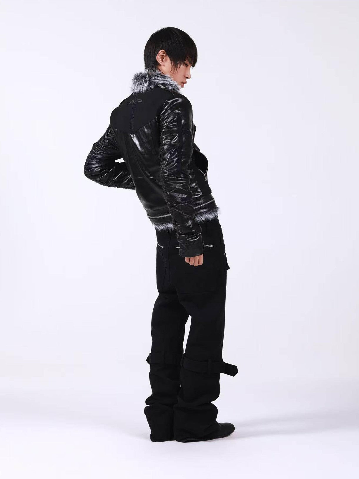 DETW onLine Dark Knight Cross Washed Wax Faux Fur Collar Women&