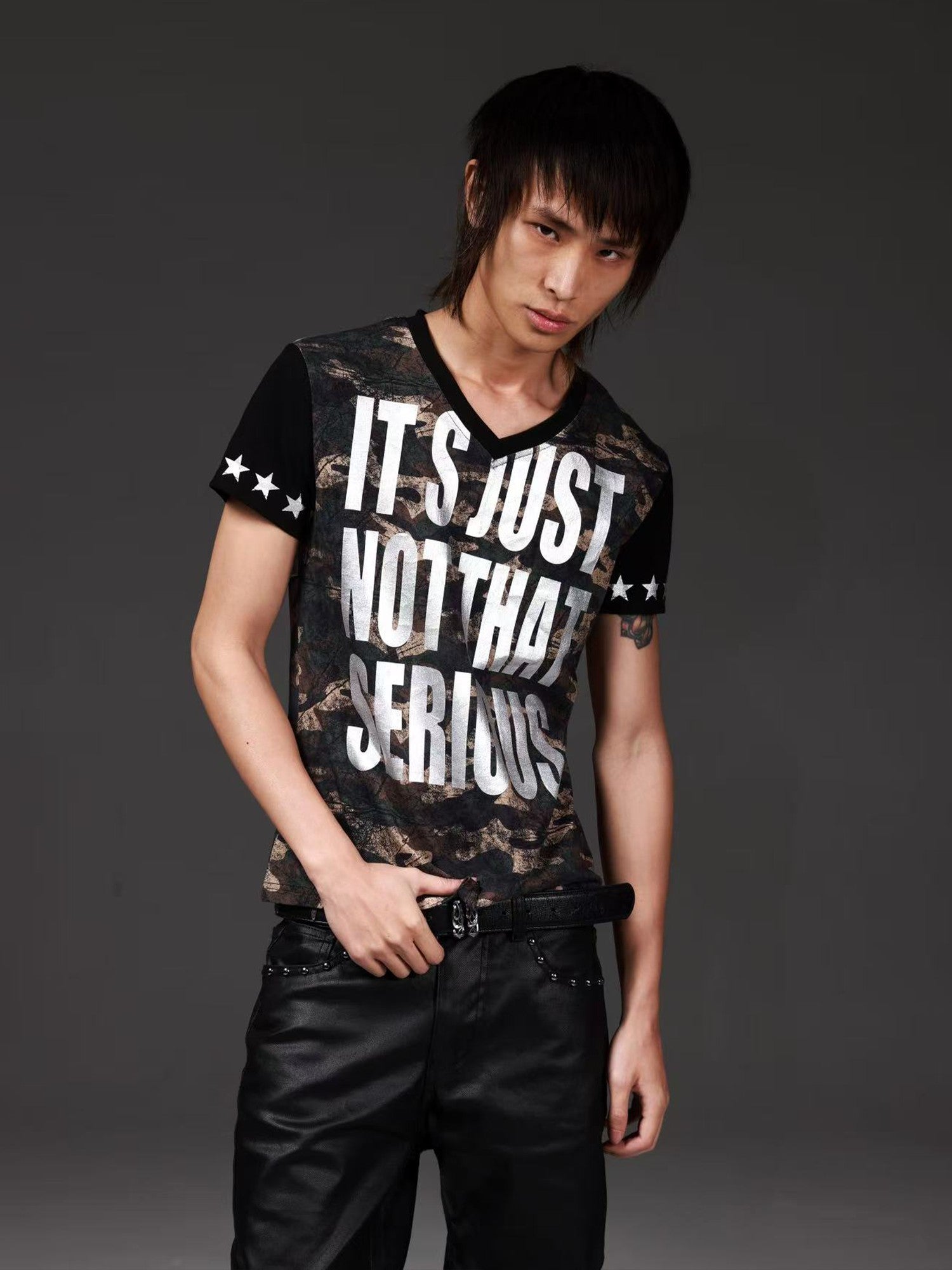 DETW onLine Distressed Camo Applique Foil Print Women&