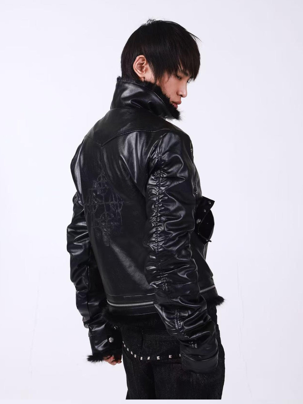 DETW onLine Embroidered Patchwork Fur Bomber Metal Hardware Women&