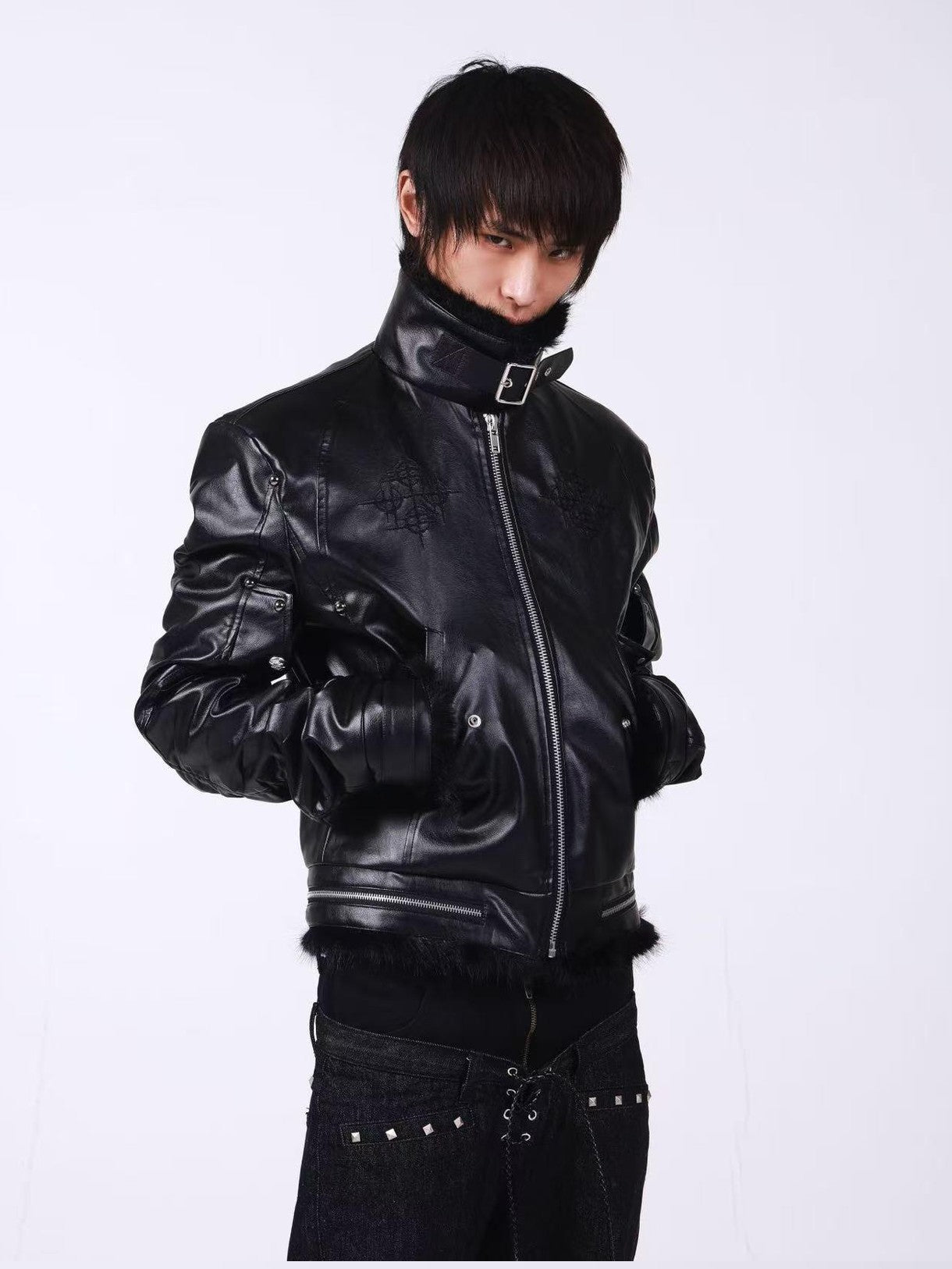 DETW onLine Embroidered Patchwork Fur Bomber Metal Hardware Women&