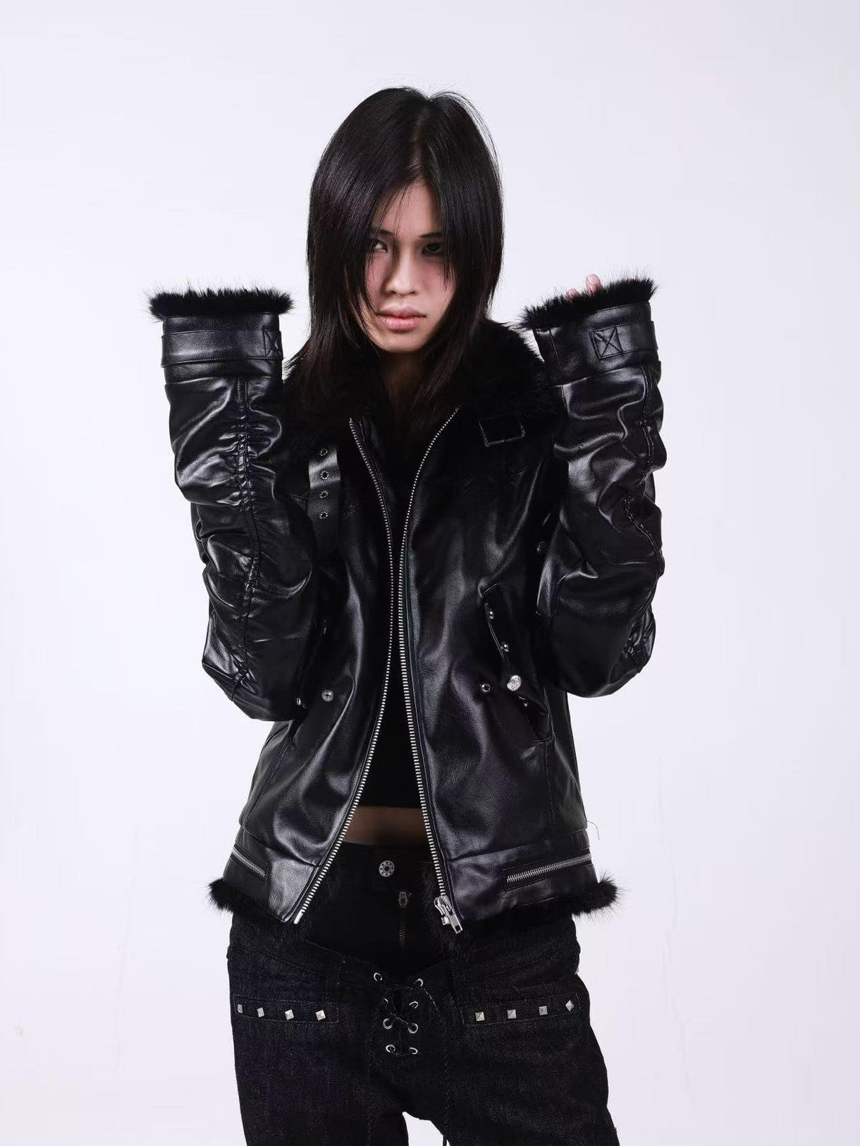 DETW onLine Embroidered Patchwork Fur Bomber Metal Hardware Women&