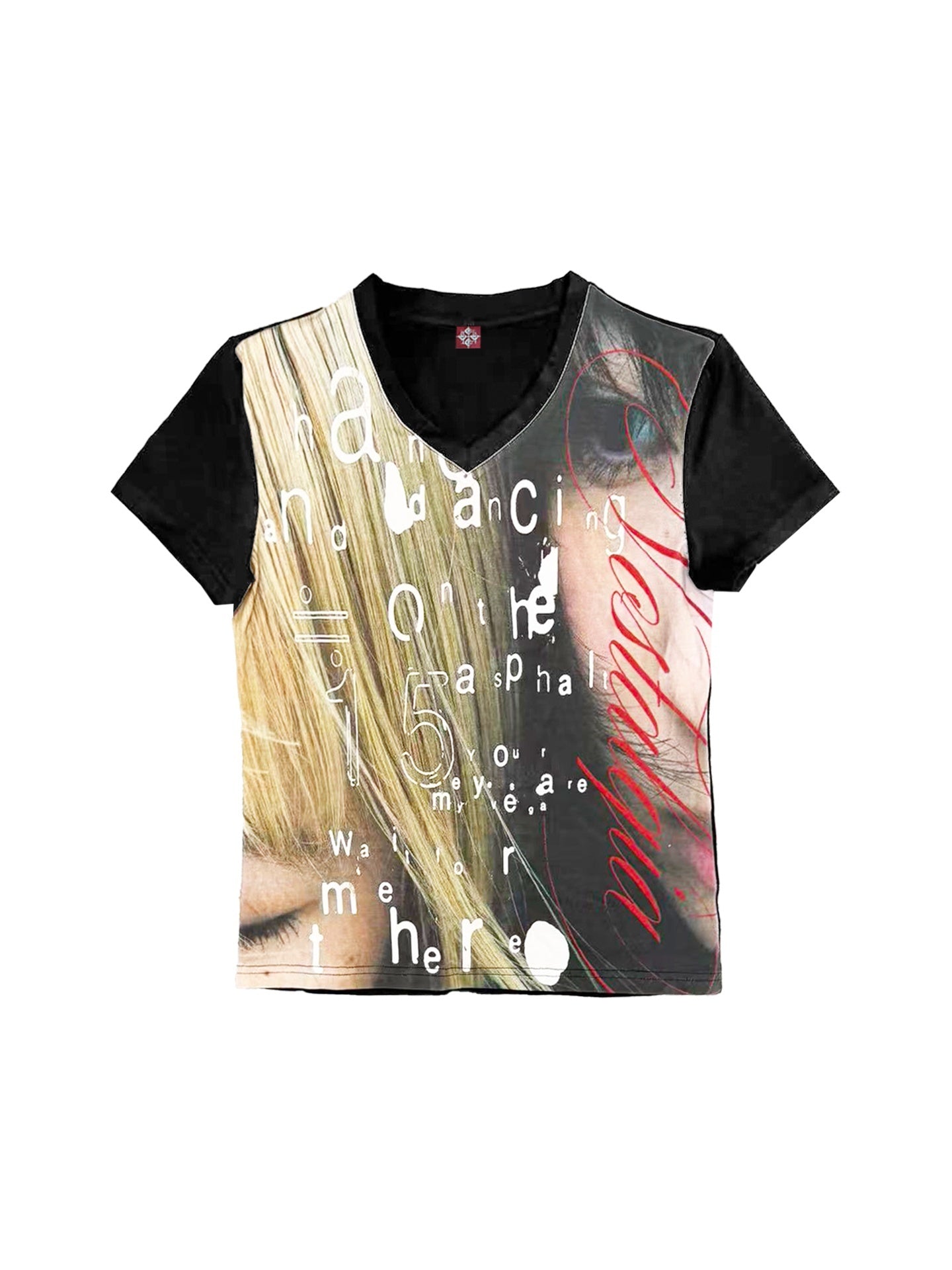 DETW_onLine_Full_Portrait_V-neck_Digital_Print_Women&