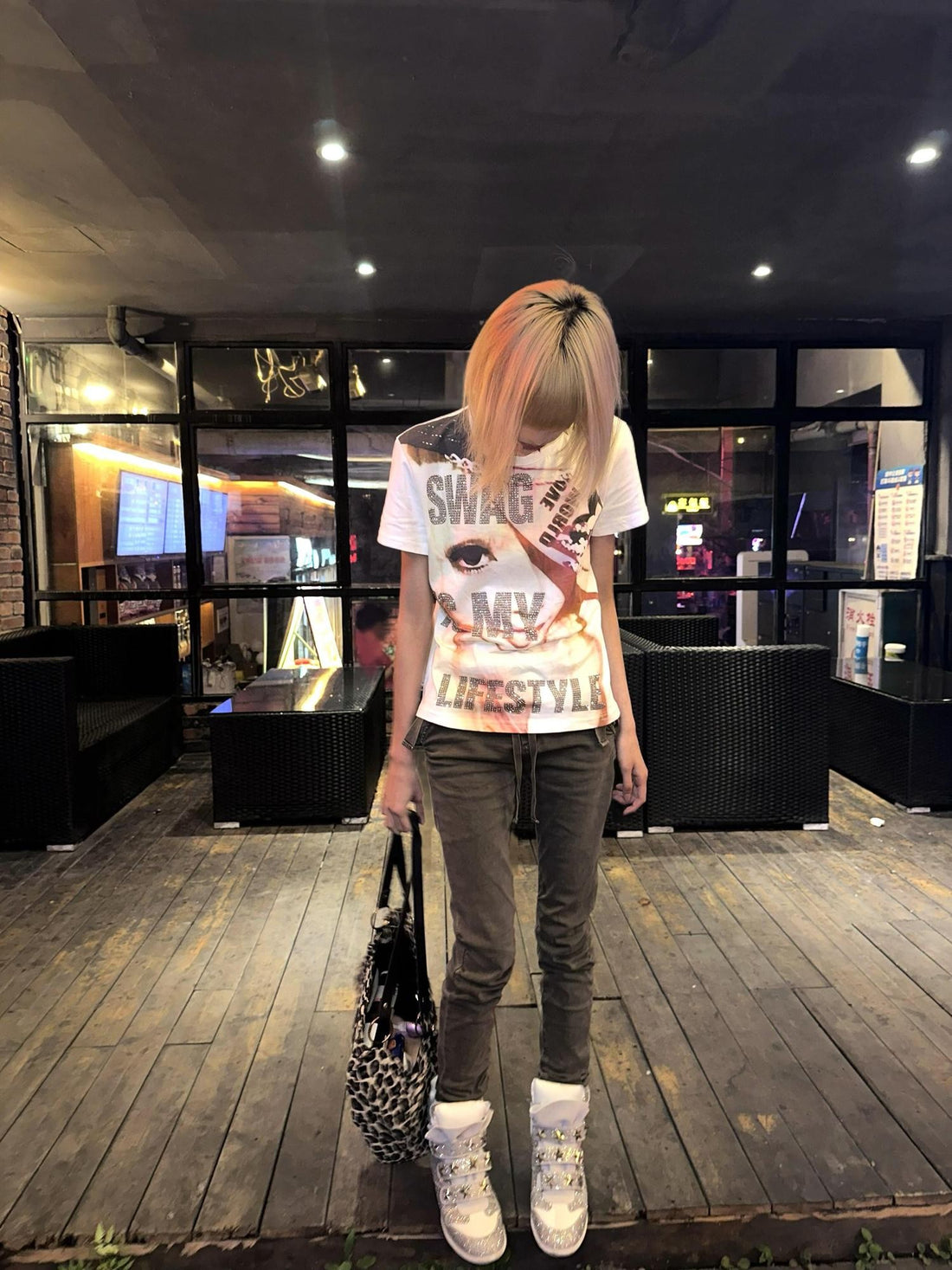 DETW onLine Portrait Rhinestone Digital Print Retro Women&
