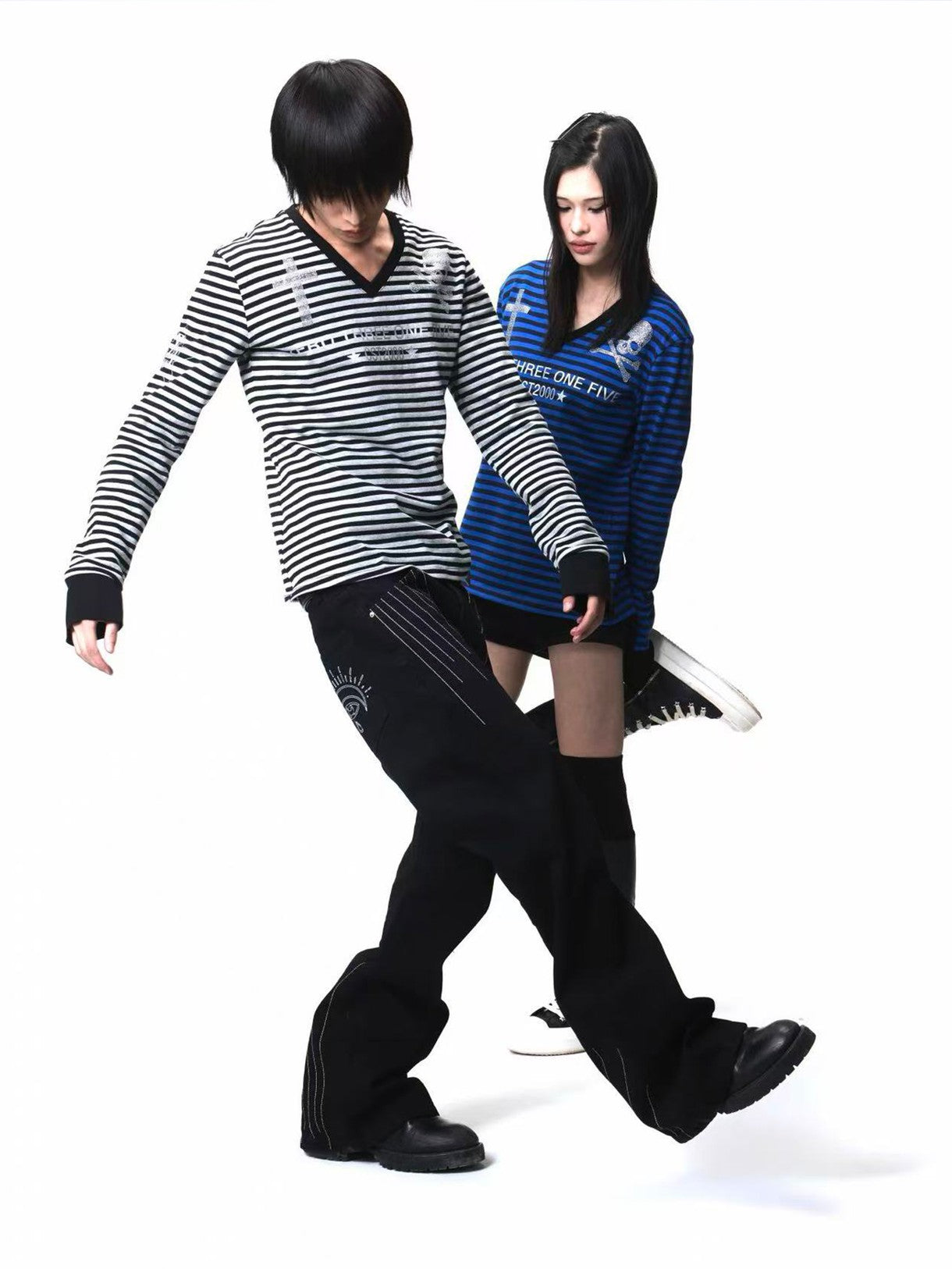 DETW onLine Skull Striped V-neck Rhinestone Street Women&