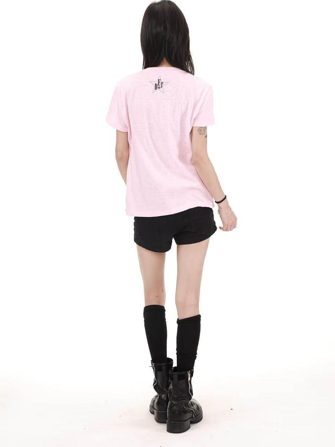 DETW onLine Snowflake Tonal Distressed Five Star Slogan Print Women&