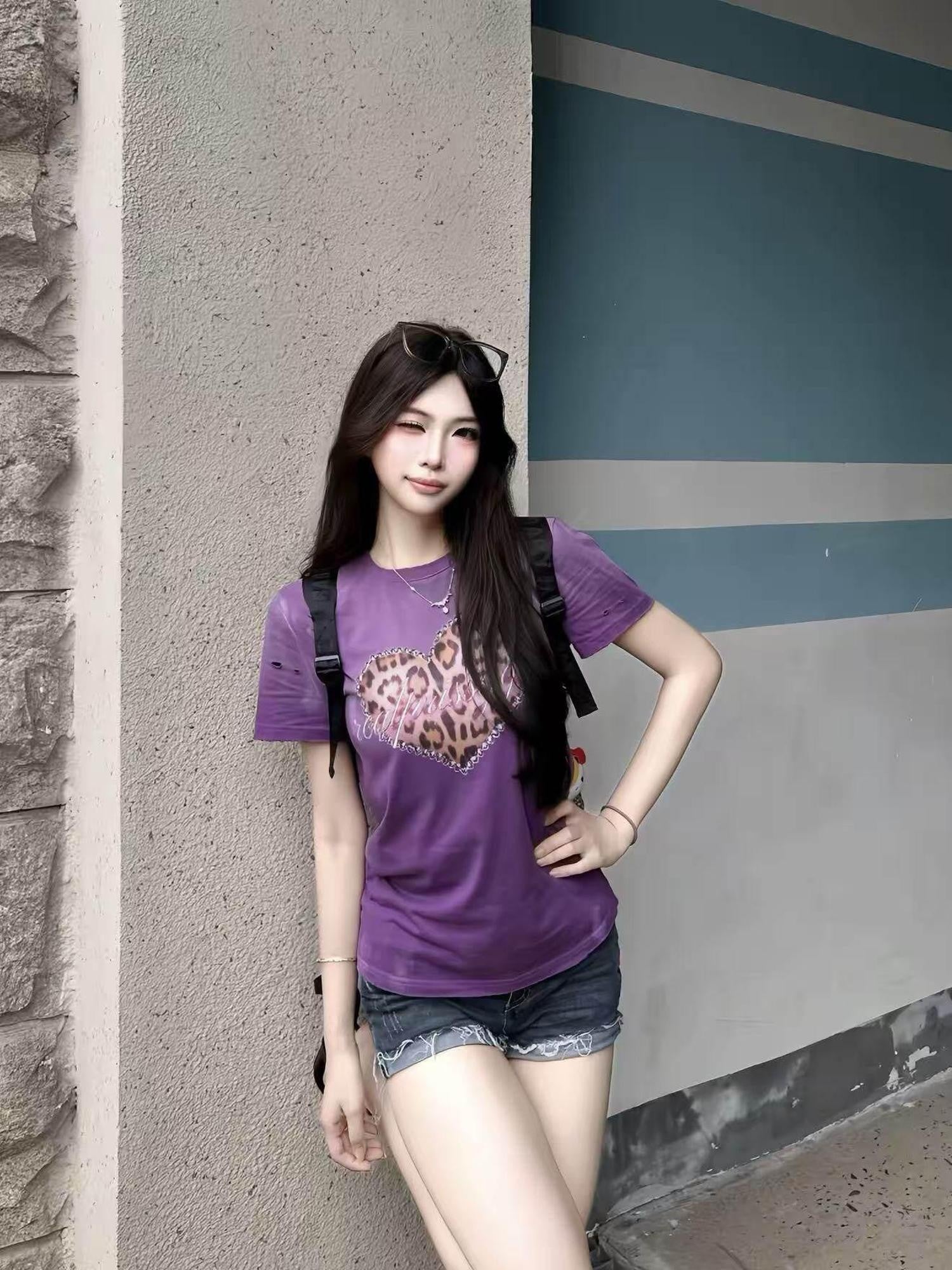 DETW onLine Washed Purple Leopard Heart Print Distressed Women&