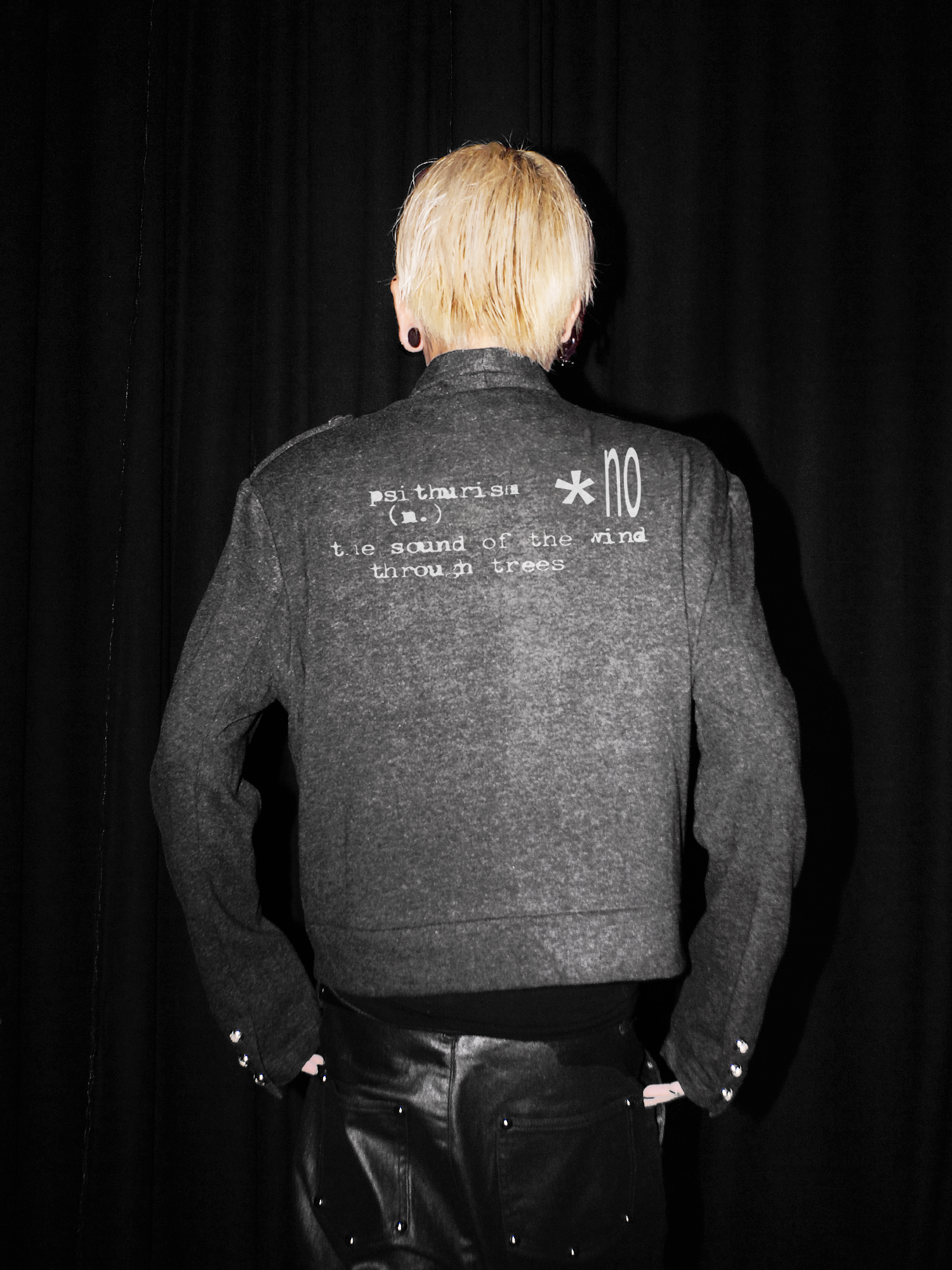 DETW online Asymmetric Zip Bionic Silk Jacket