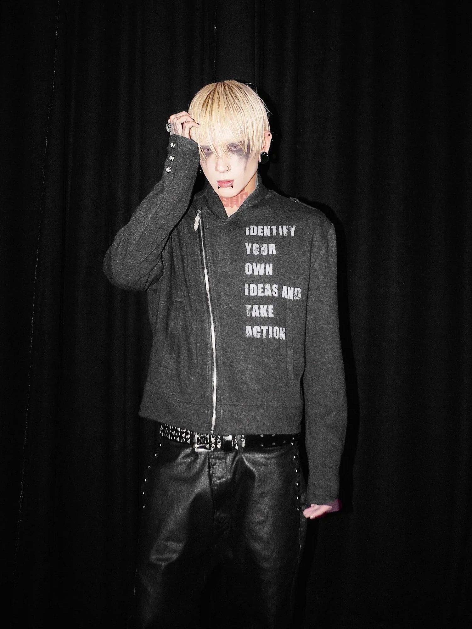 DETW online Asymmetric Zip Bionic Silk Jacket