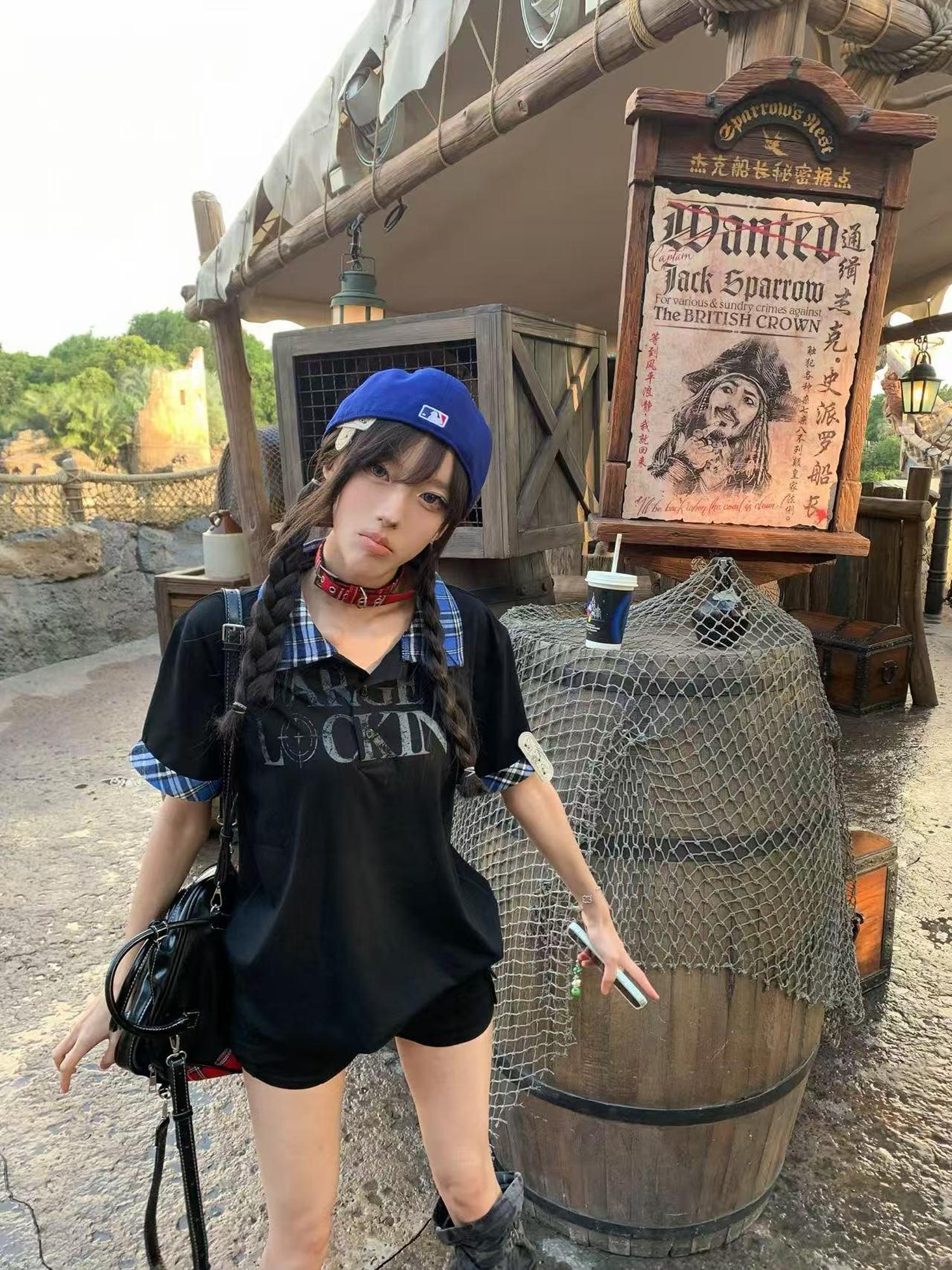 DETW online Dark Desire Collar Polo Shirt