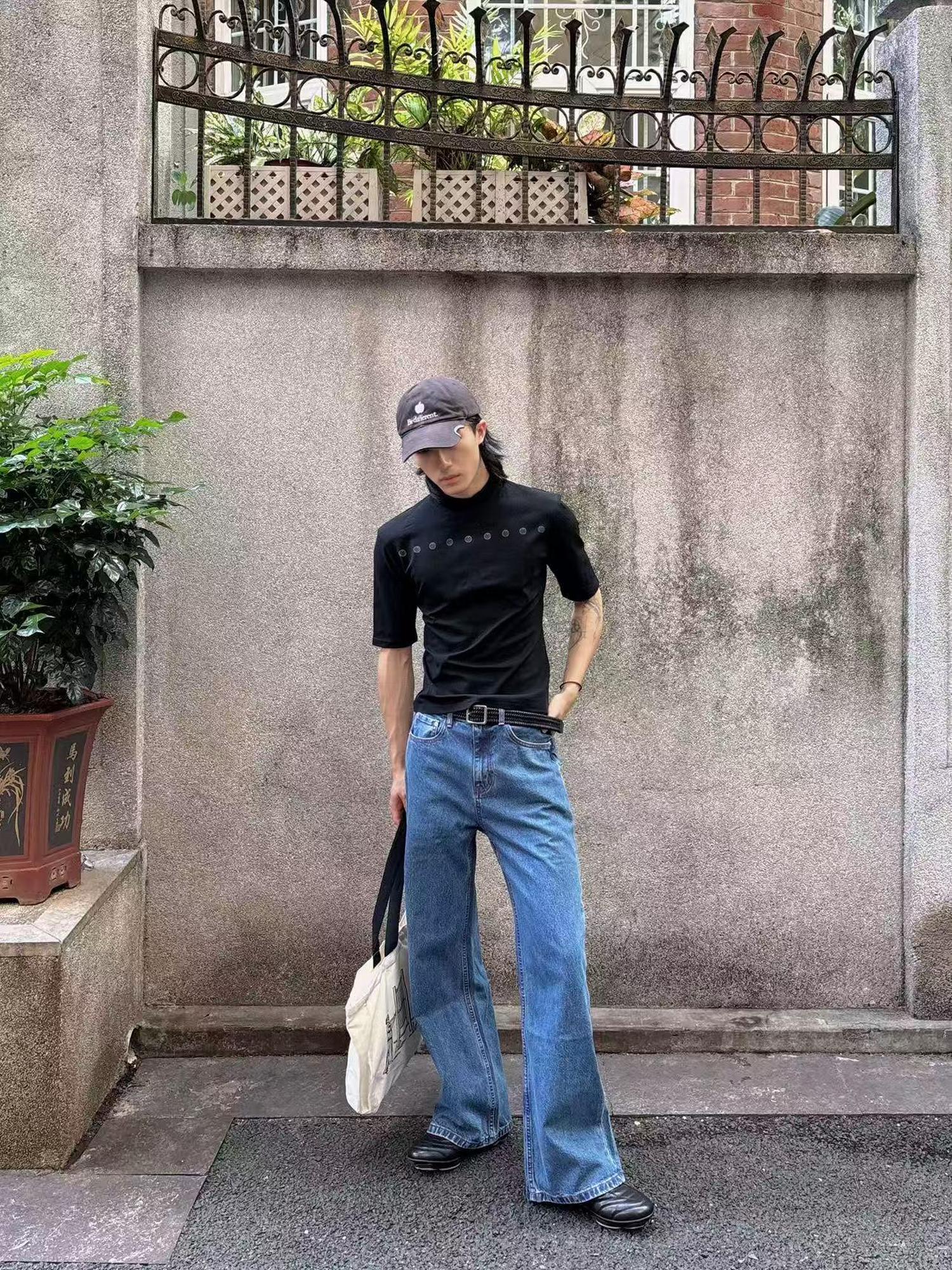 DETW online Dark Ruby Vintage Tee