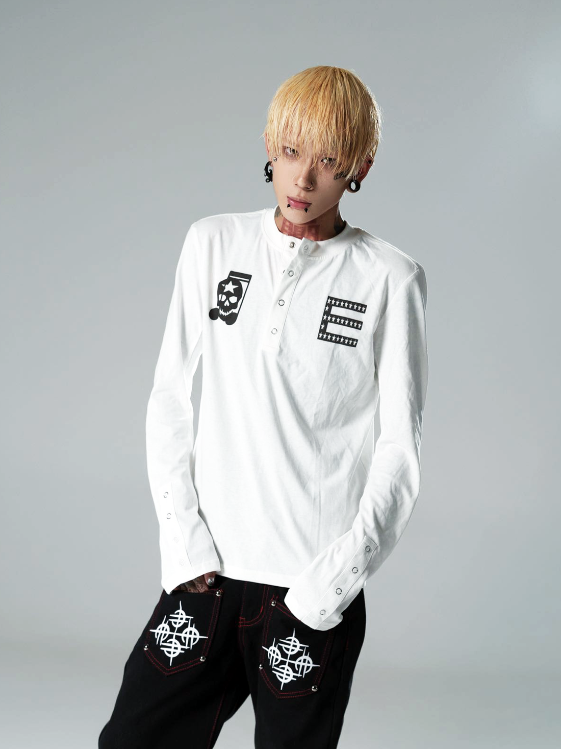 DETW online Dark Skull Henley Sleeve Fitted Tee