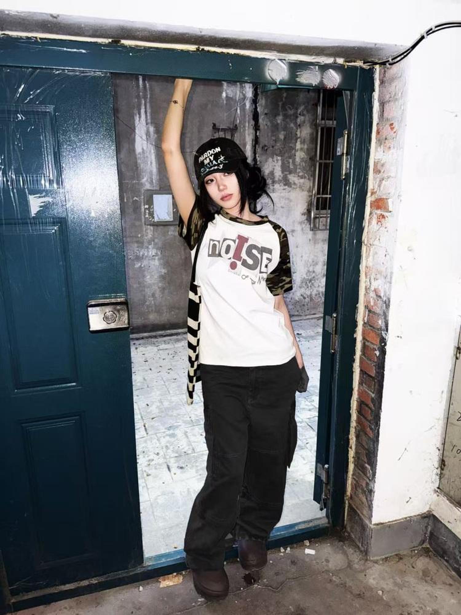 DETW online Noise Camouflage Raglan Tee