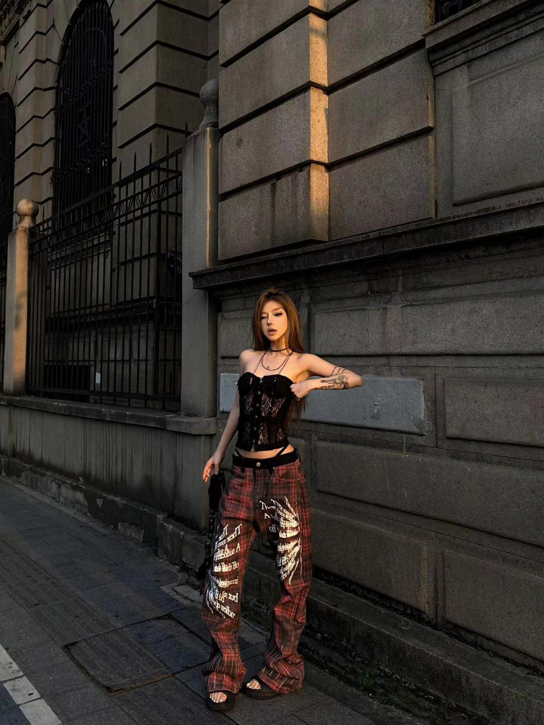 DETW online Punk Custom Red Tartan Embroidered Jeans