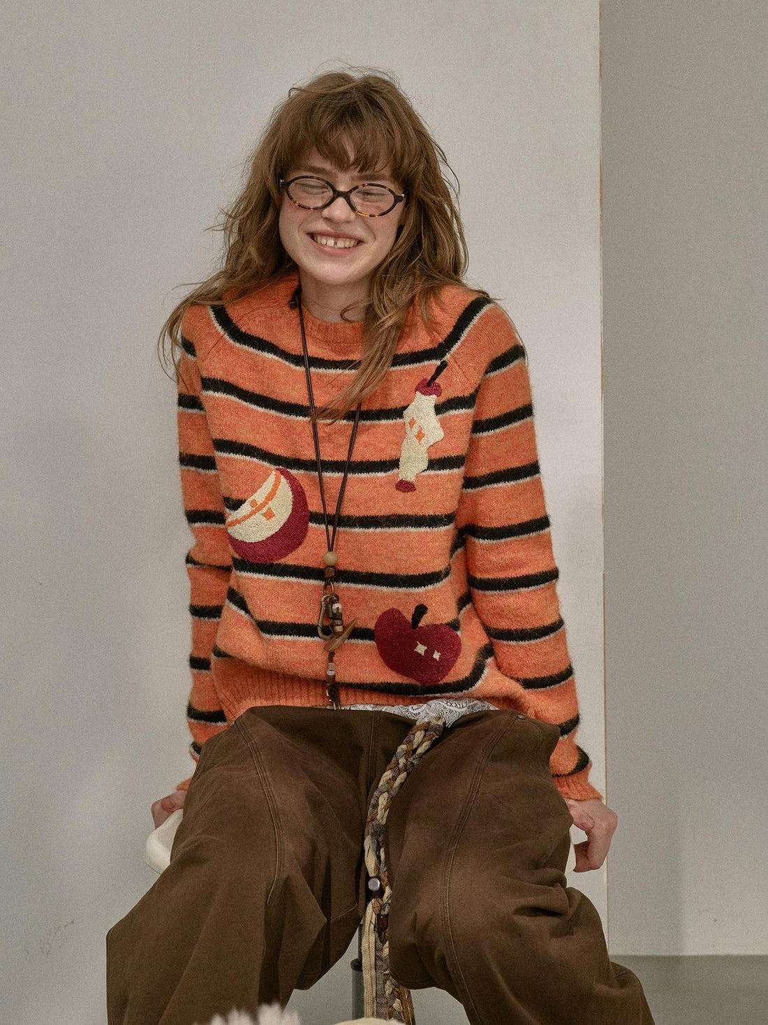 DIDDI MODA Apple Embroidered Striped Crewneck Loose Women&