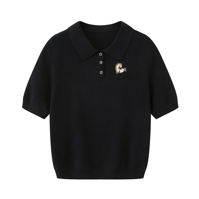 DIDDI_MODA_Braided_Pony_Embroidered_Polo_Collar_Women&
