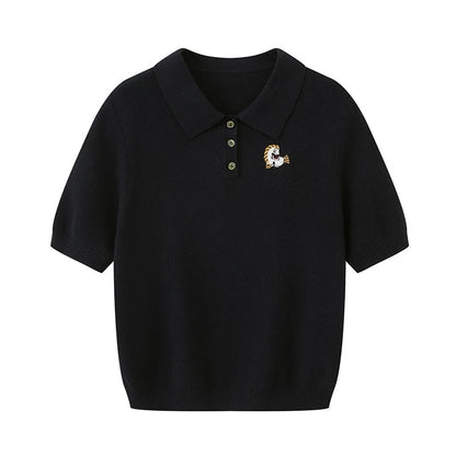 DIDDI_MODA_Braided_Pony_Embroidered_Polo_Collar_Women&