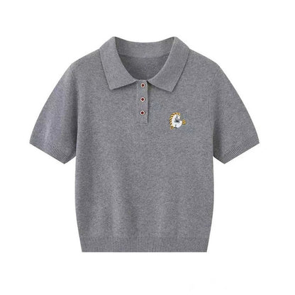 DIDDI_MODA_Braided_Pony_Embroidered_Polo_Collar_Women&