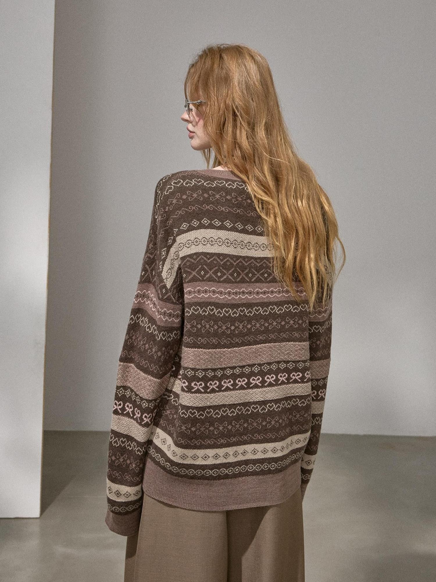 DIDDI MODA Brown Jacquard V-neck Loose Pullover Women&