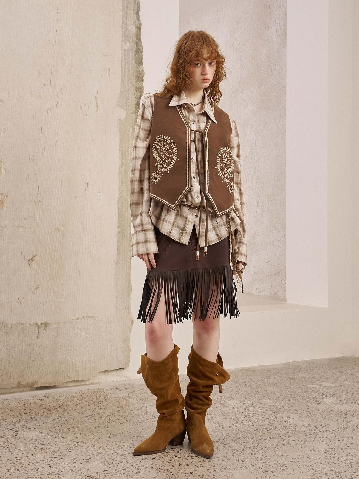 DIDDI MODA Brown Patch Embroidered Tassel Straight Mid Waist Women&