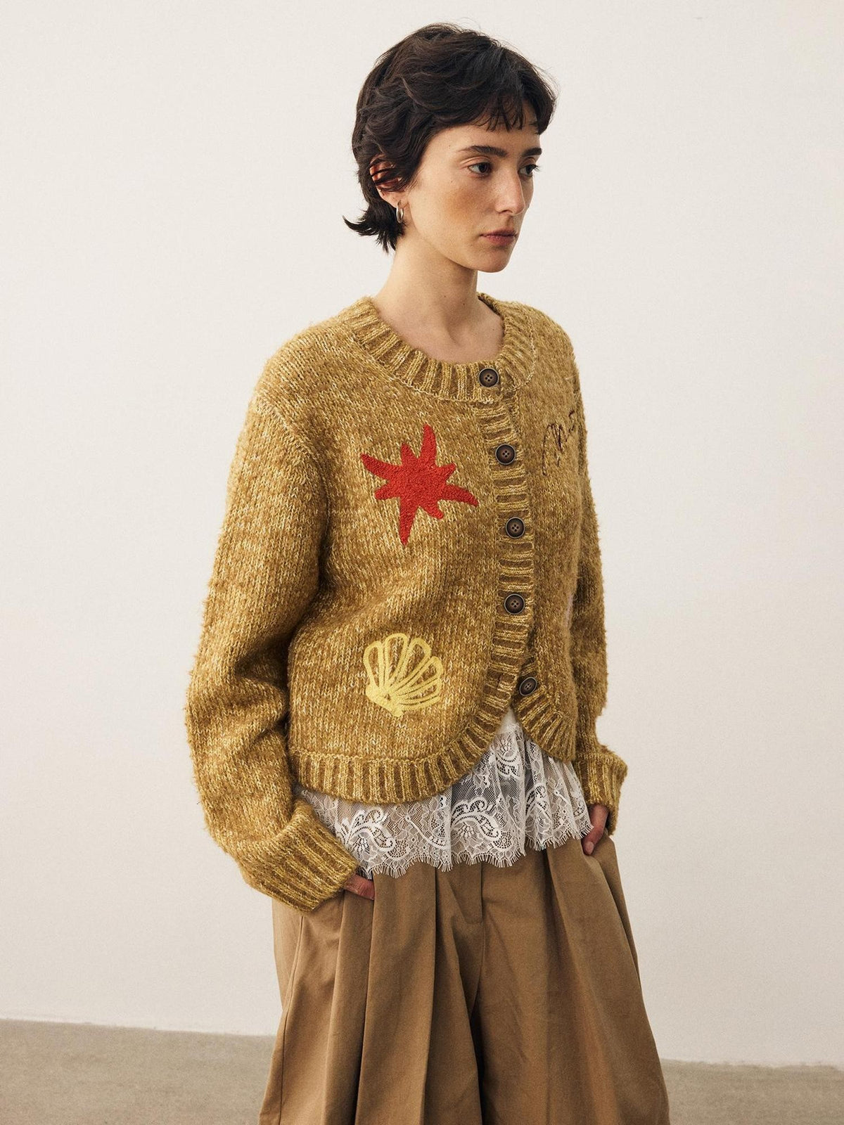 DIDDI MODA Colorful Embroidered Yarn Mix Drop Shoulder Round Neck Loose Cropped Women&