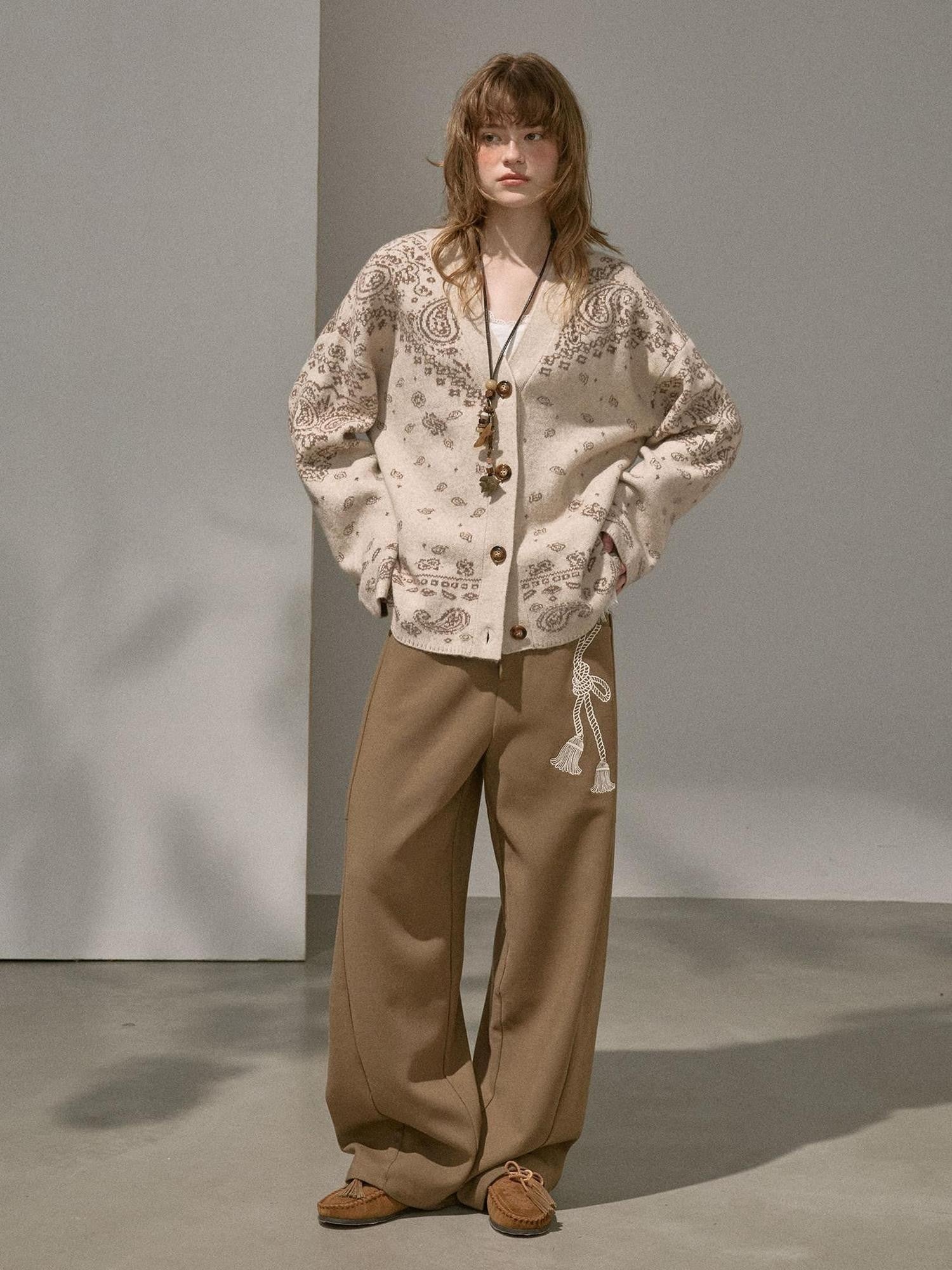DIDDI MODA Embroidered Paisley V-neck Buttoned Loose Women&