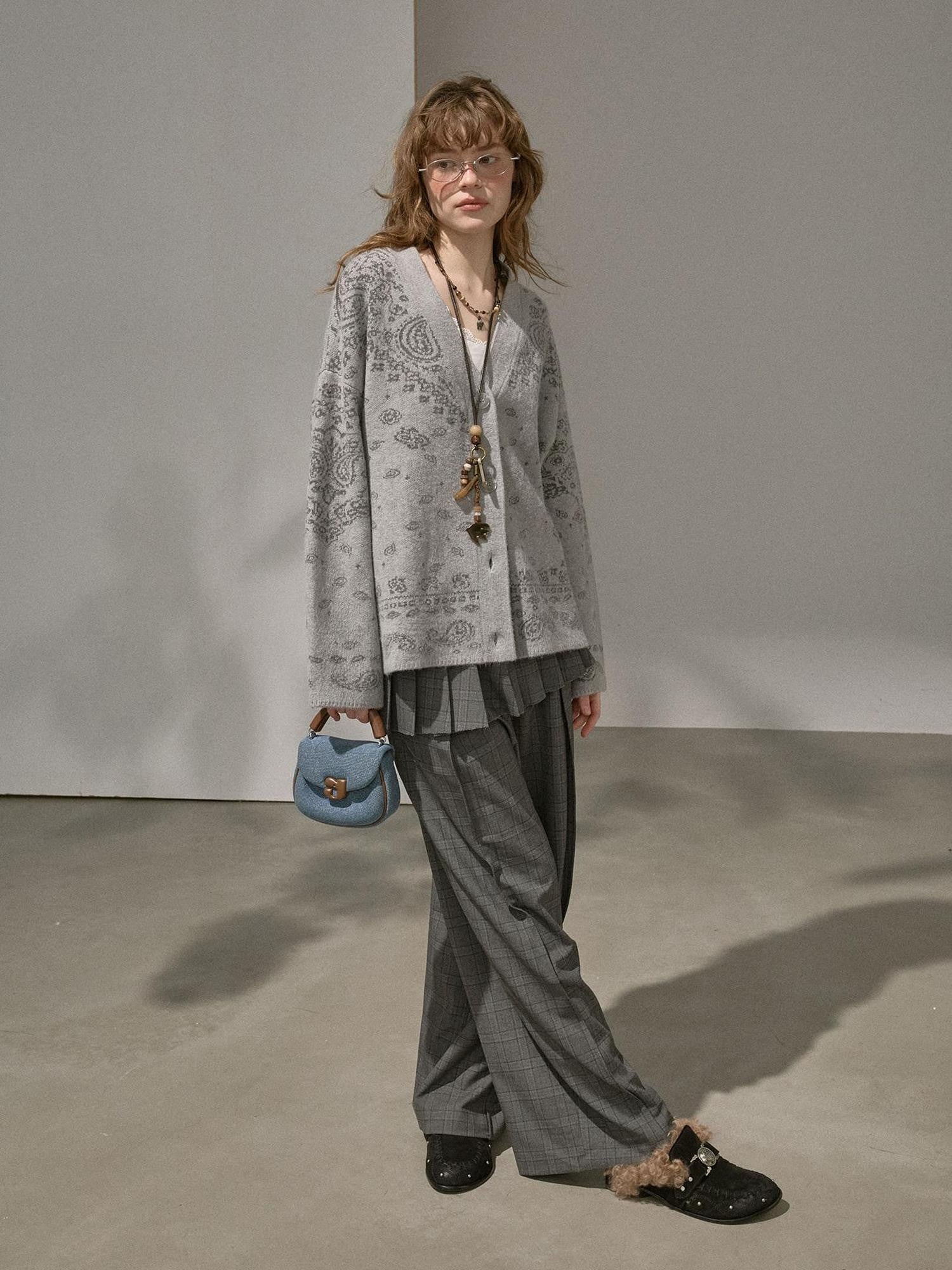 DIDDI MODA Embroidered Paisley V-neck Buttoned Loose Women&